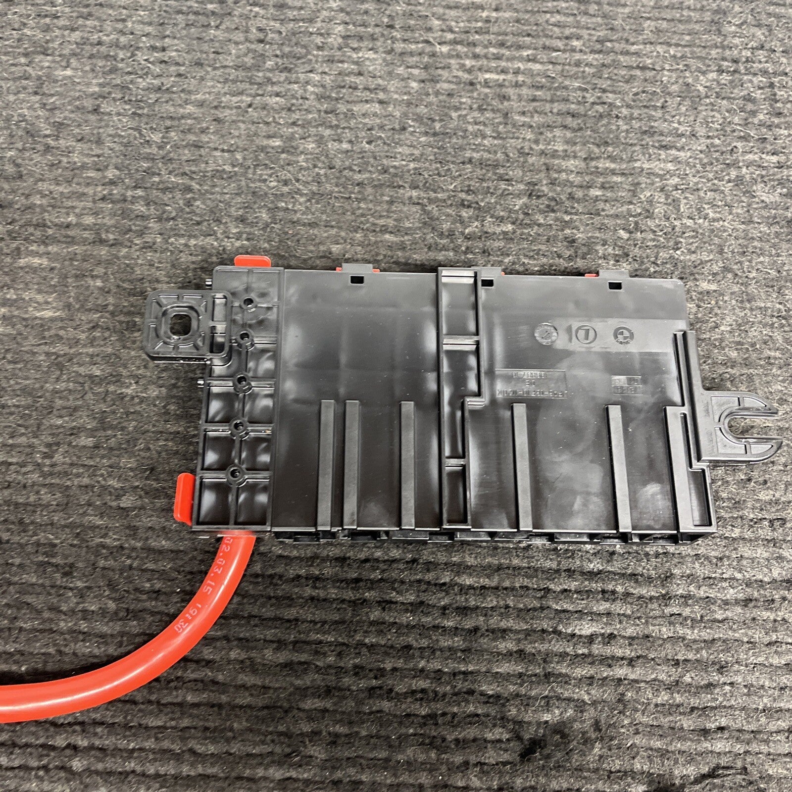 ☑️ 11-19 OEM BMW F22 F23 F30 F32 F36 F80 F82 F87 Positive Battery Power Fuse Box