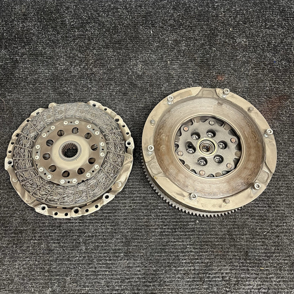 ☑️ 14-17 BMW F22 F23 M235i MANUAL TRANSMISSION CLUTCH FLYWHEEL N55 OEM
