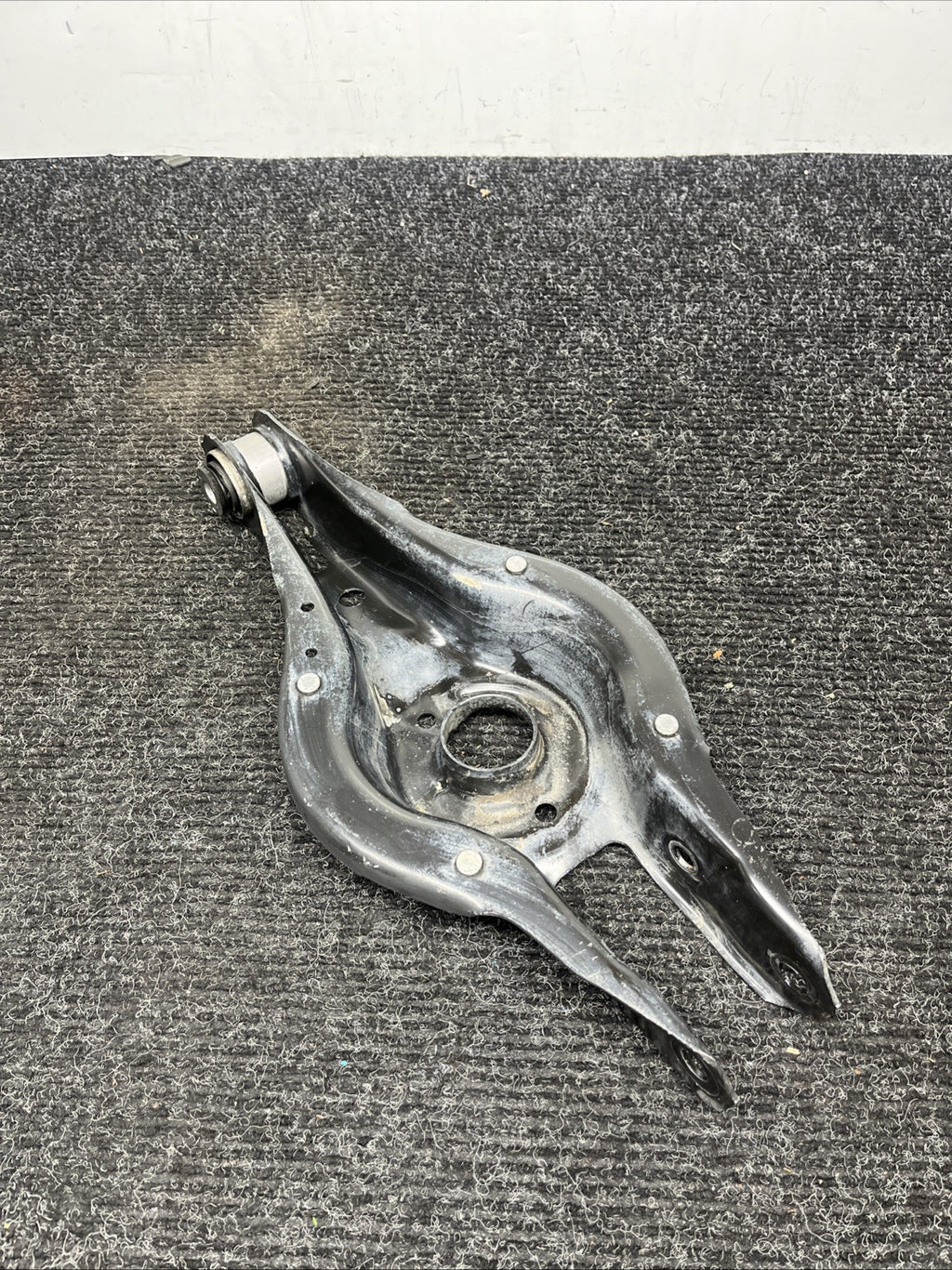 ☑️ 13-20 BMW 340i 330i 328i 335 F30 F31 Rear Lower Control Arm Roll Over Strut