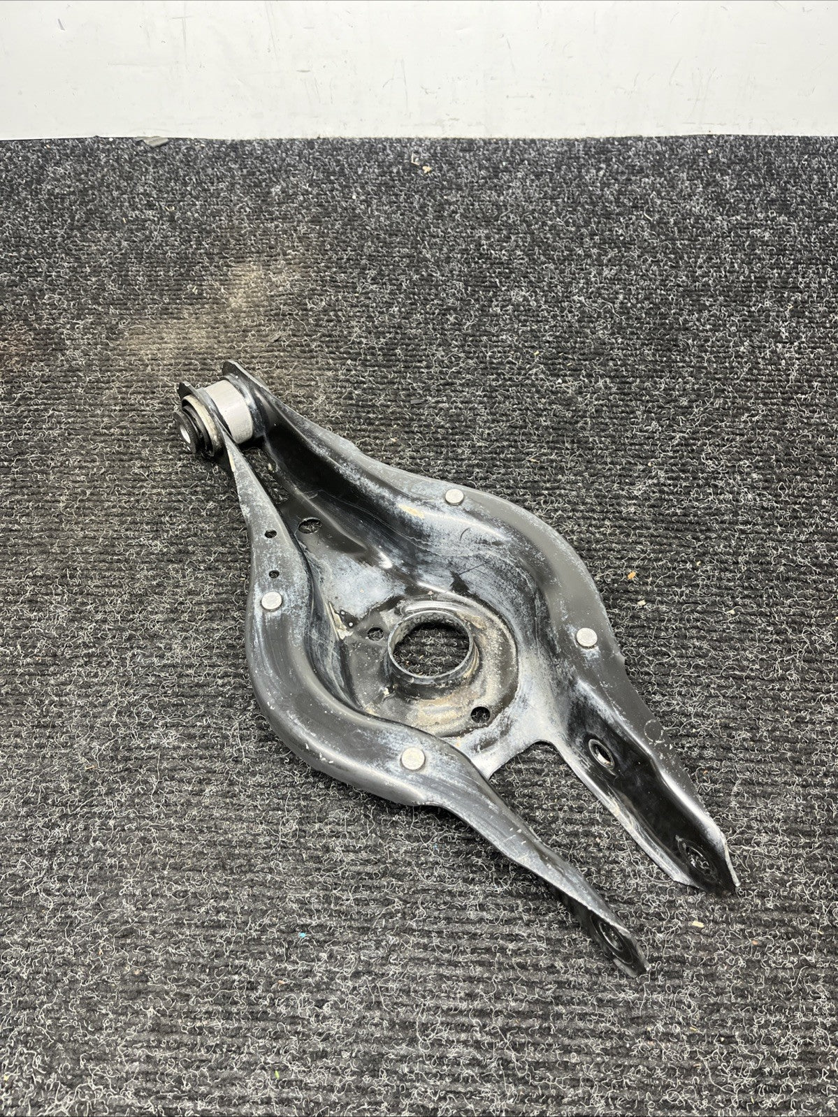 ☑️ 13-20 BMW 340i 330i 328i 335 F30 F31 Rear Lower Control Arm Roll Over Strut