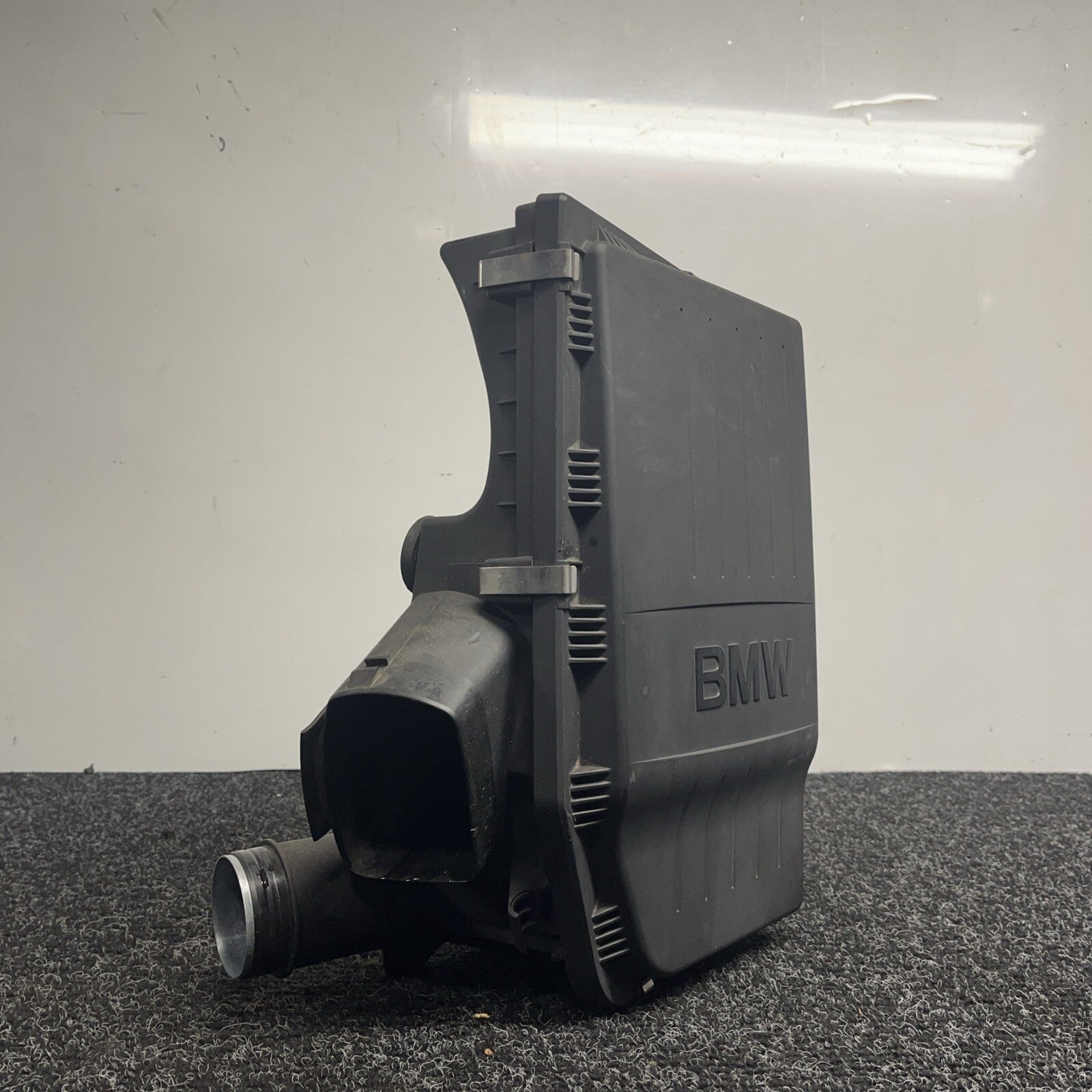 ☑️ 08-13 BMW 128i 135i E82 E88 AIR FILTER CLEANER INTAKE BOX OEM