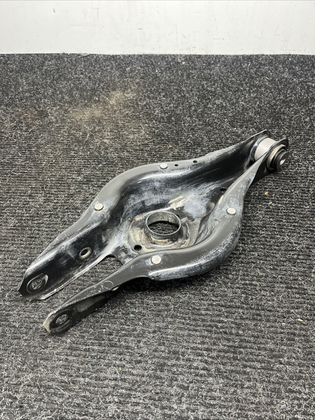 ☑️ 13-20 BMW 340i 330i 328i 335 F30 F31 Rear Lower Control Arm Roll Over Strut