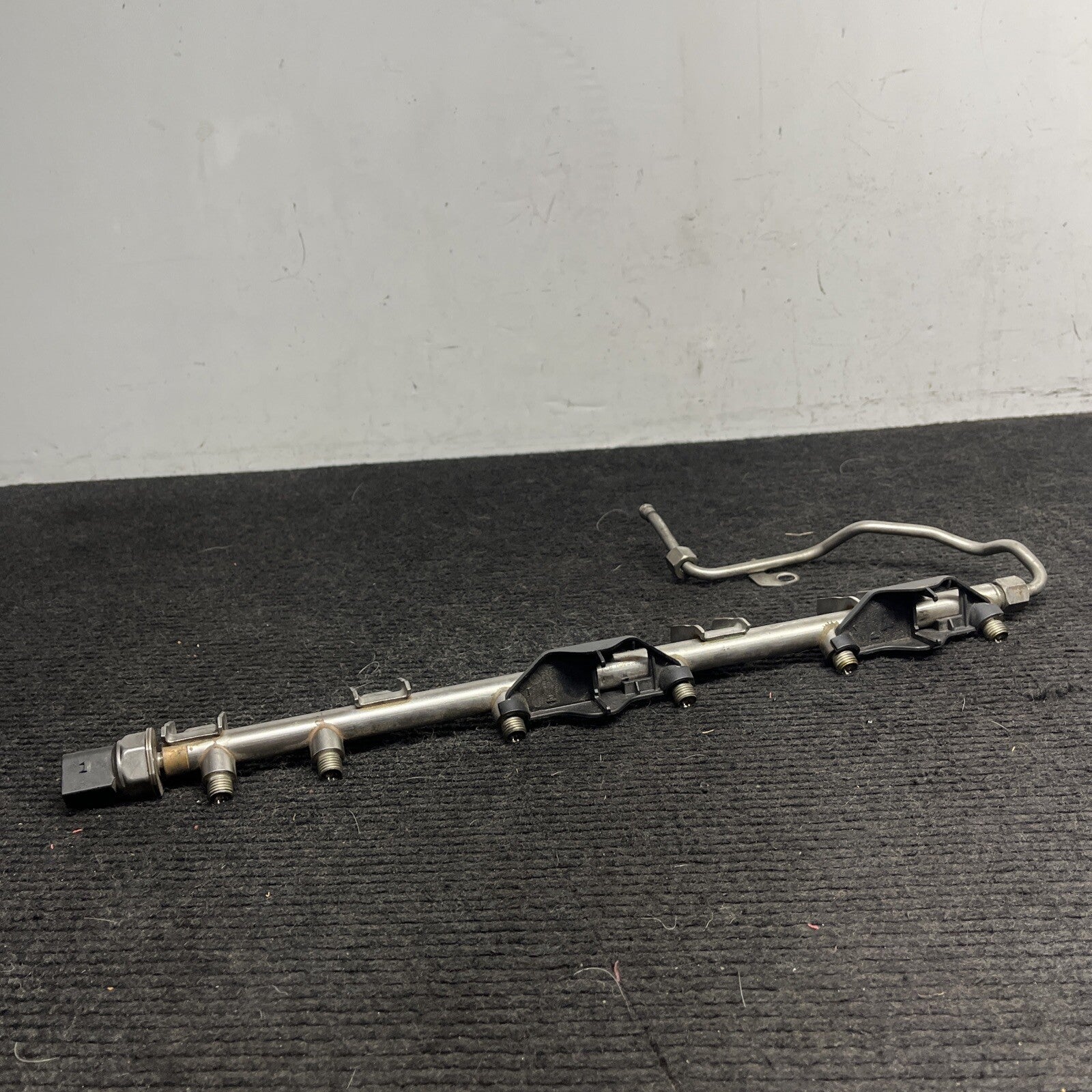 ☑️ 2007-2013 BMW N54 135i 335i 335xi 535i HIGH PRESSURE FUEL INJECTOR RAIL OEM