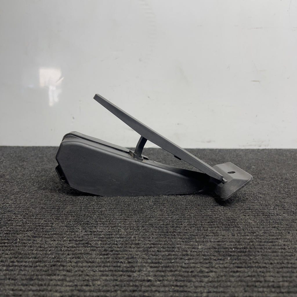 ☑️ Bmw E82 F88 128i 135i Gas Throttle Floor Pedal Lever Module Oem