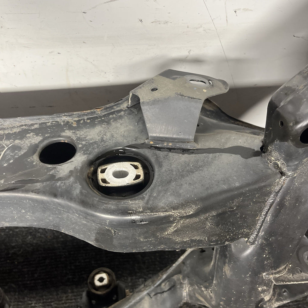 ☑️ 07-13 BMW E90 E92 E93 328i 335i RWD Rear Axle Subframe Crossmember Assy OEM