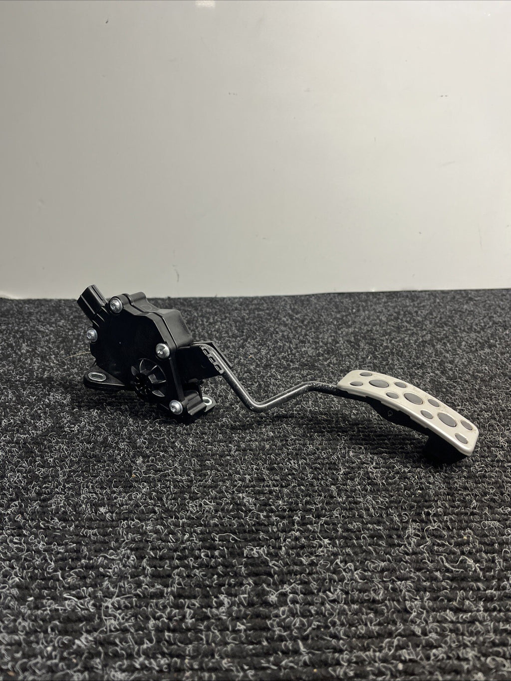 ☑️ 22-23 TOYOTA GR86 GAS PEDAL THROTTLE ACCELERATOR 36010CA111 OEM