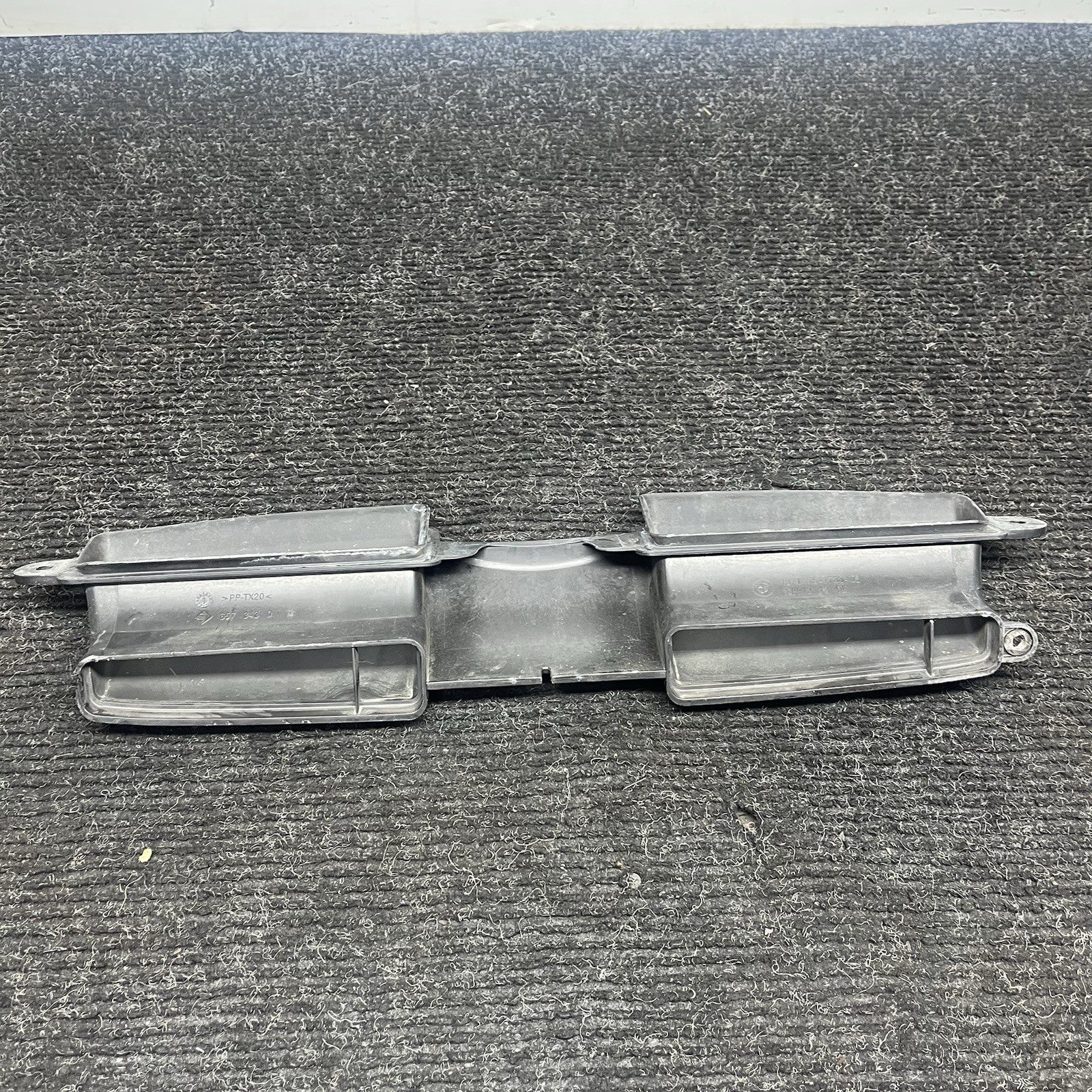 ☑️ 07-13 BMW 335i E90 E91 E92 E93 Front Hood Air Intake Inlet Duct 7541738 OEM