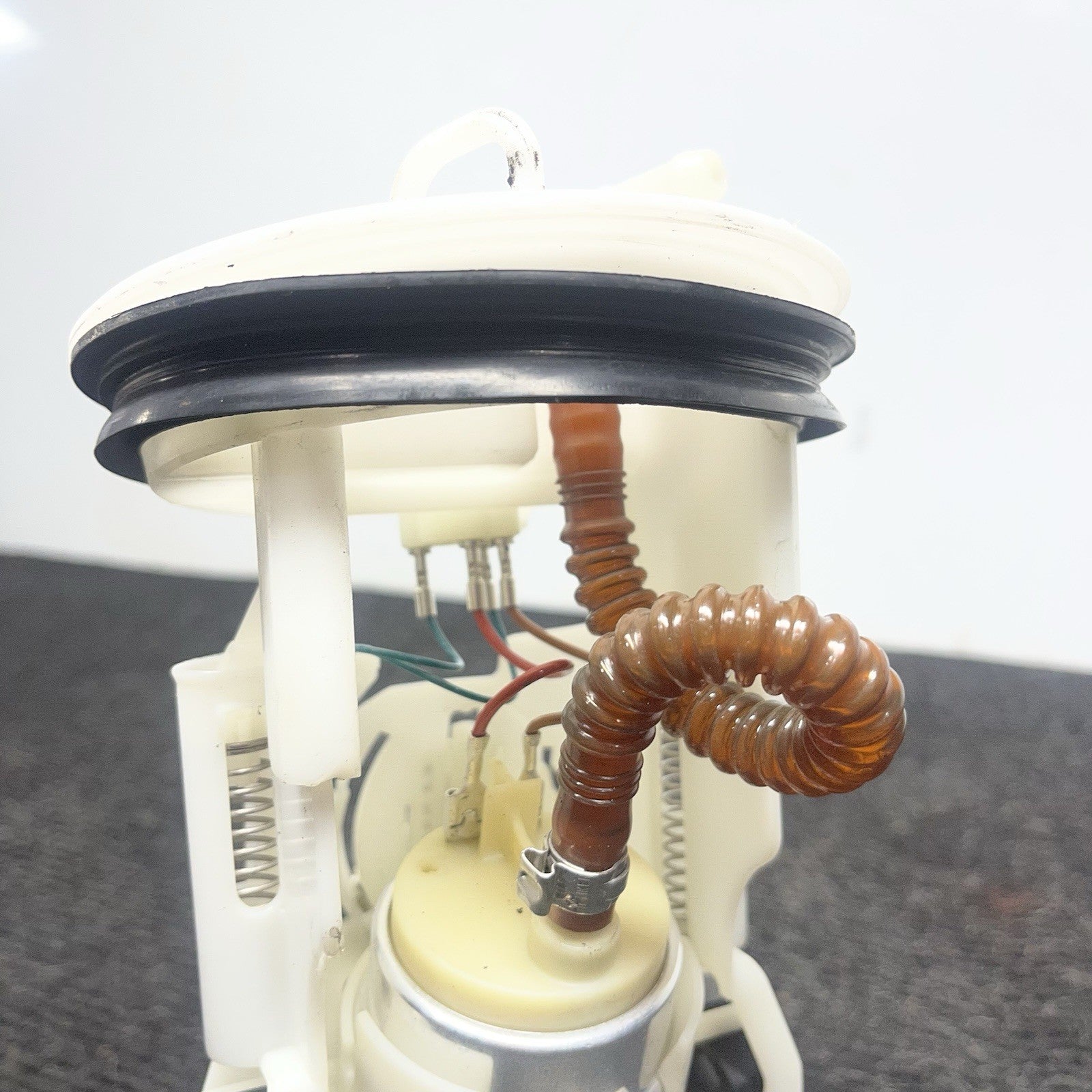 ☑️ 2002 BMW 330ci 325ci 325i 330i E46 Tank Fuel Pump Right Side 16146766942