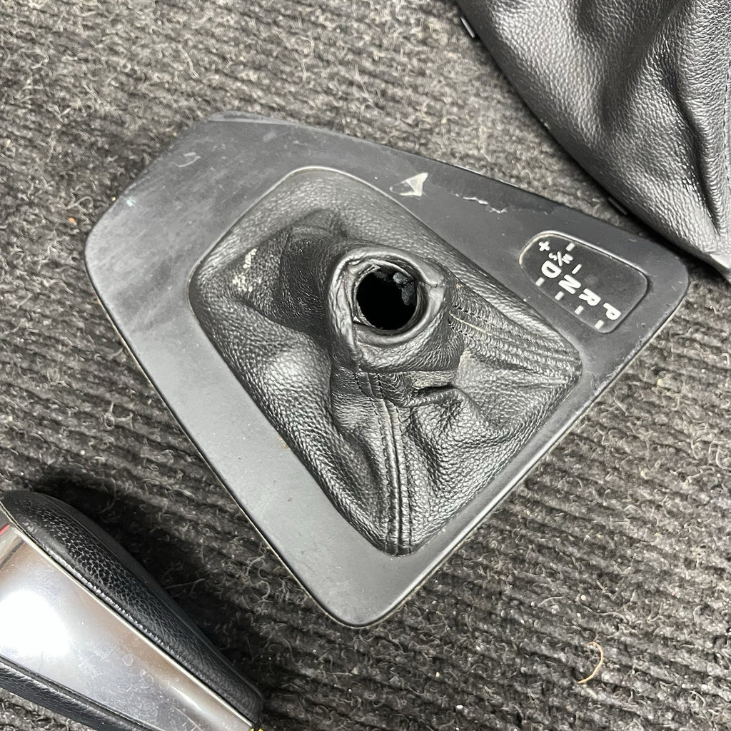 ☑️ 07-13 BMW E90 E92 328I 335I AUTOMATIC TRANSMISSION SHIFTER SELECTOR TRIM BOOT