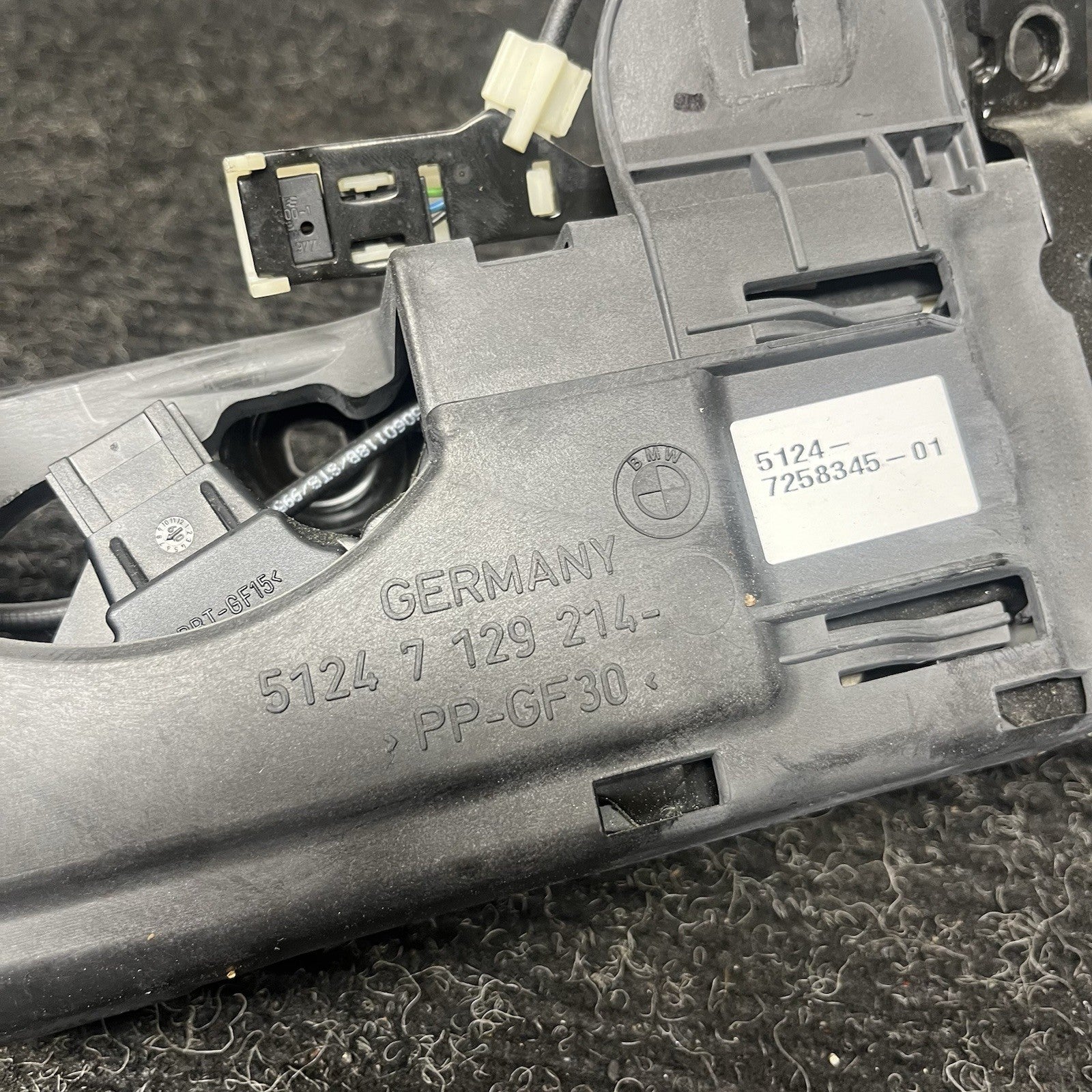 ☑️ 07-13 OEM BMW E93 328i 335 M3 Convertible Trunk Lock Mechanism Latch Catch