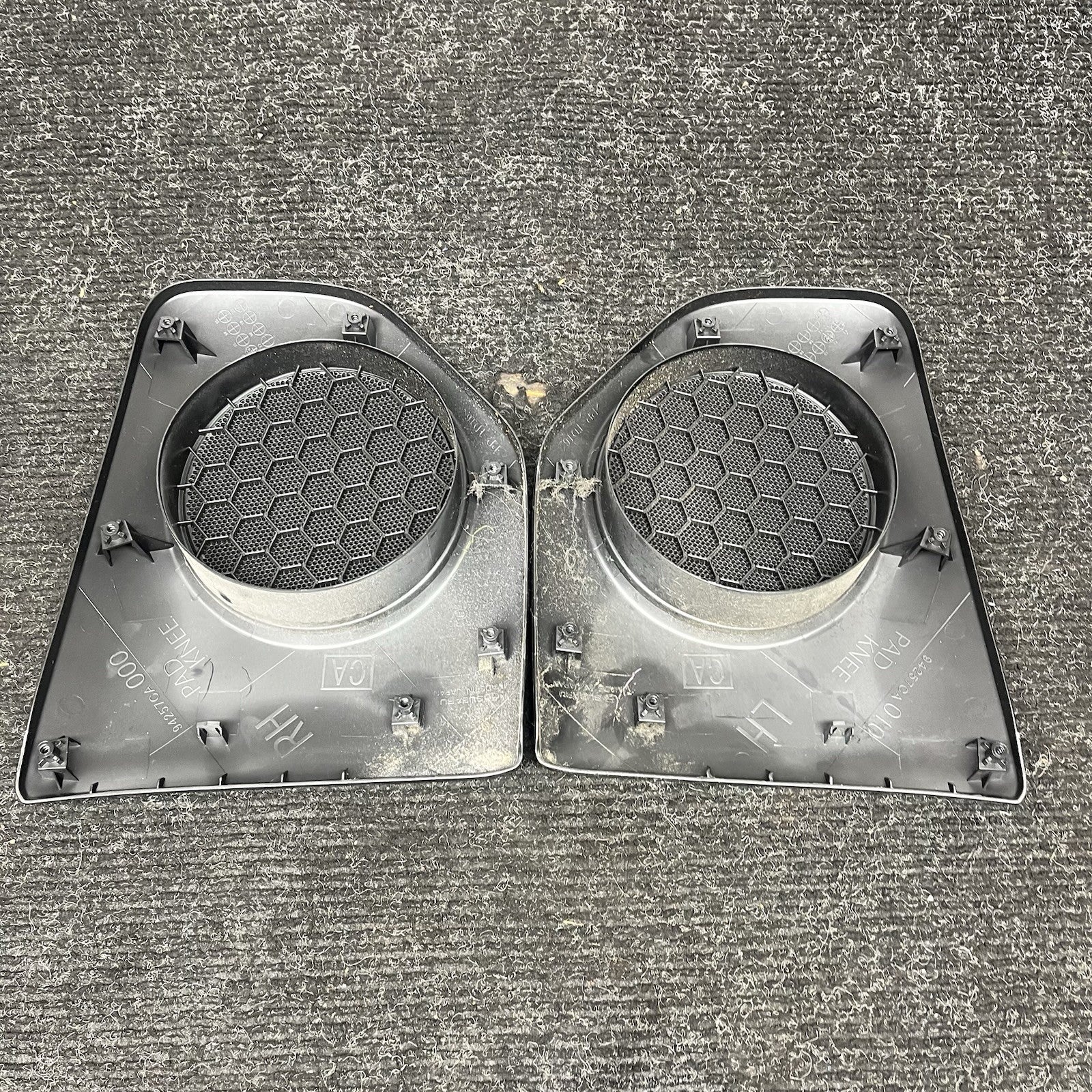 ☑️ 2013-2019 SUBARU BRZ/FRS/86LEFT RIGHT DOOR PANEL SPEAKER COVER PAIR OEM