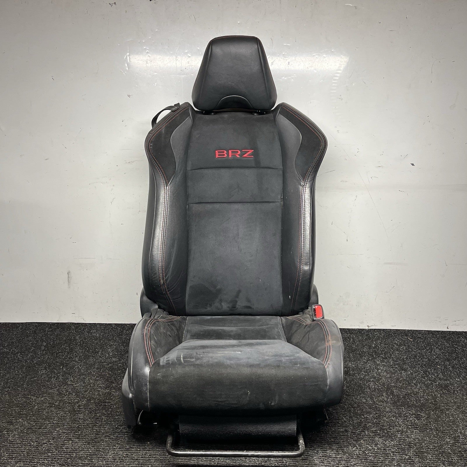 ☑️ 13-16 Scion FR-S Subaru BRZ OEM Front Right Passenger Side Seat Assembly
