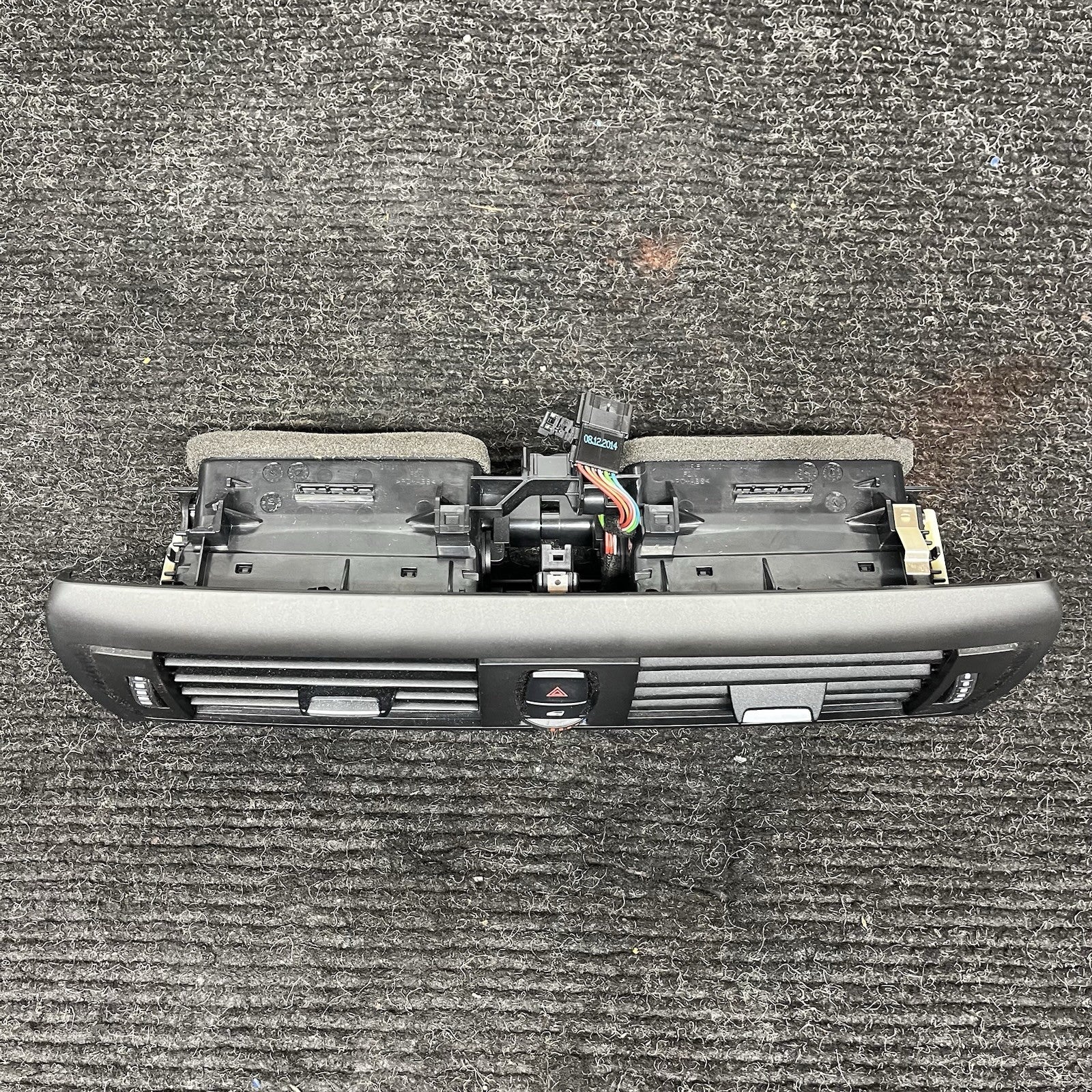 ☑️ 14-20 OEM BMW F22 F30 F32 F36 F87 F80 Front Dash Center Air Vent Grille Black