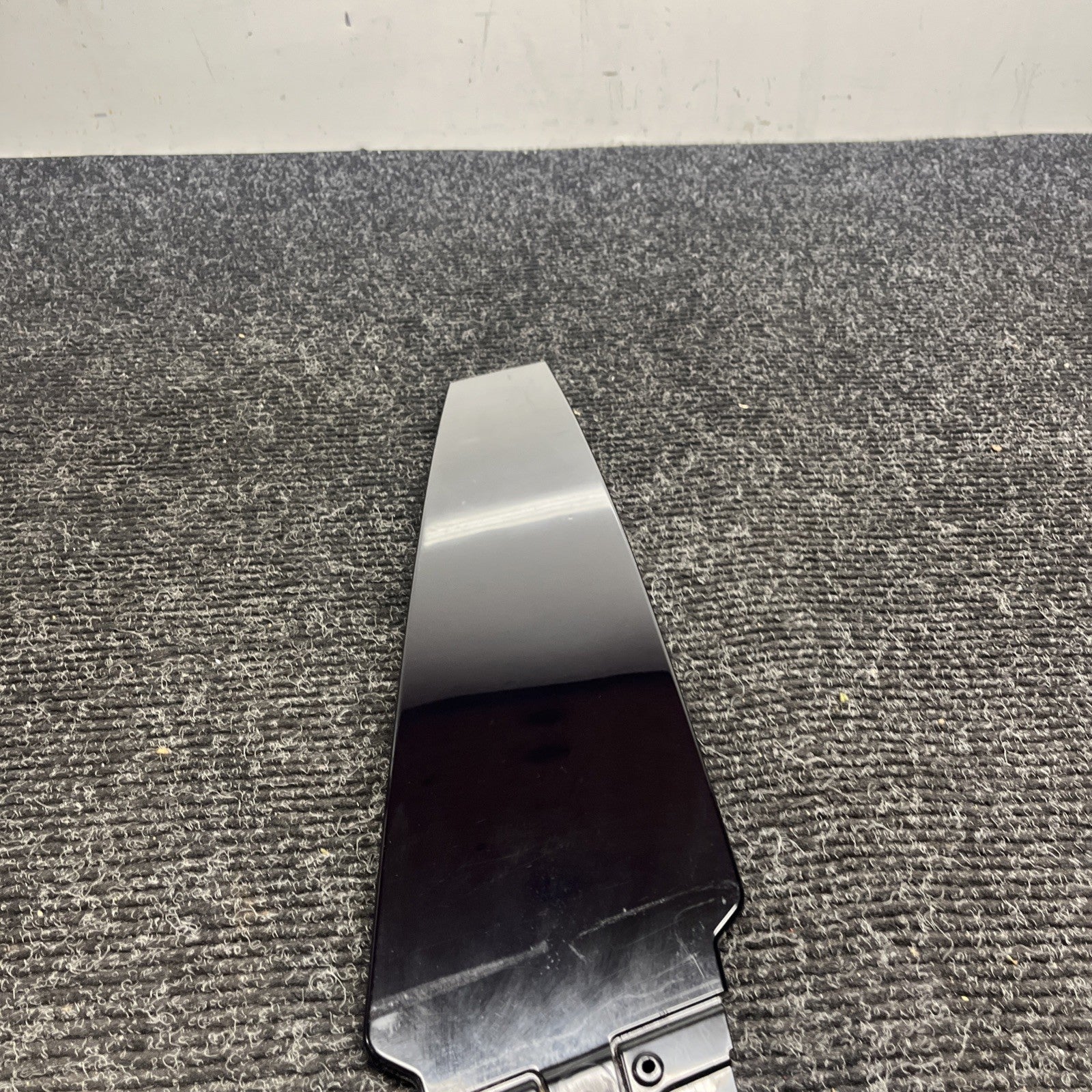 ☑️ 14-17 Maserati Ghibli Front Left Driver Side Door Pillar Trim Panel OEM
