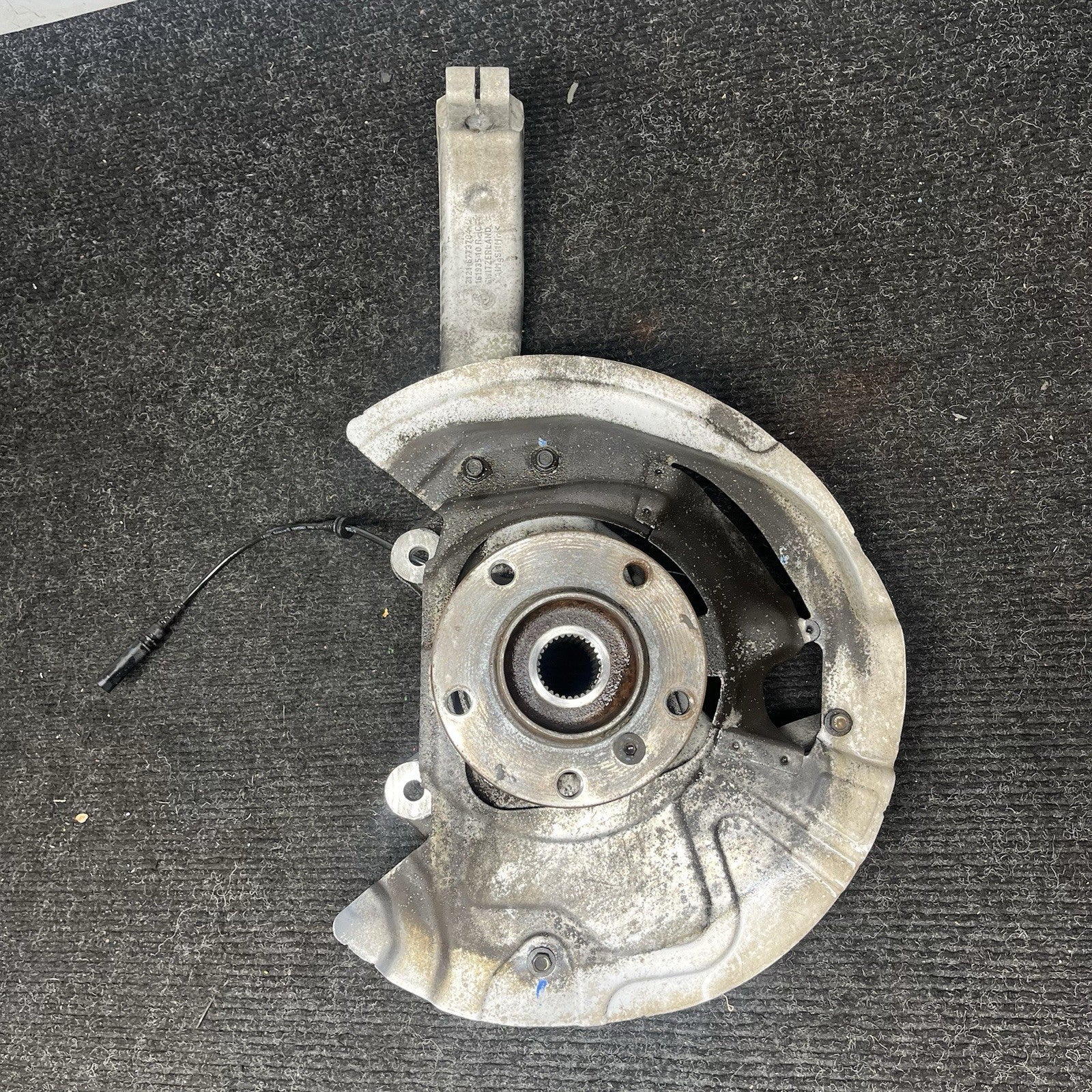 ☑️ 07-19 BMW F15 X5 X6 AWD Front Right Side Spindle Knuckle Hub 6773784 OEM