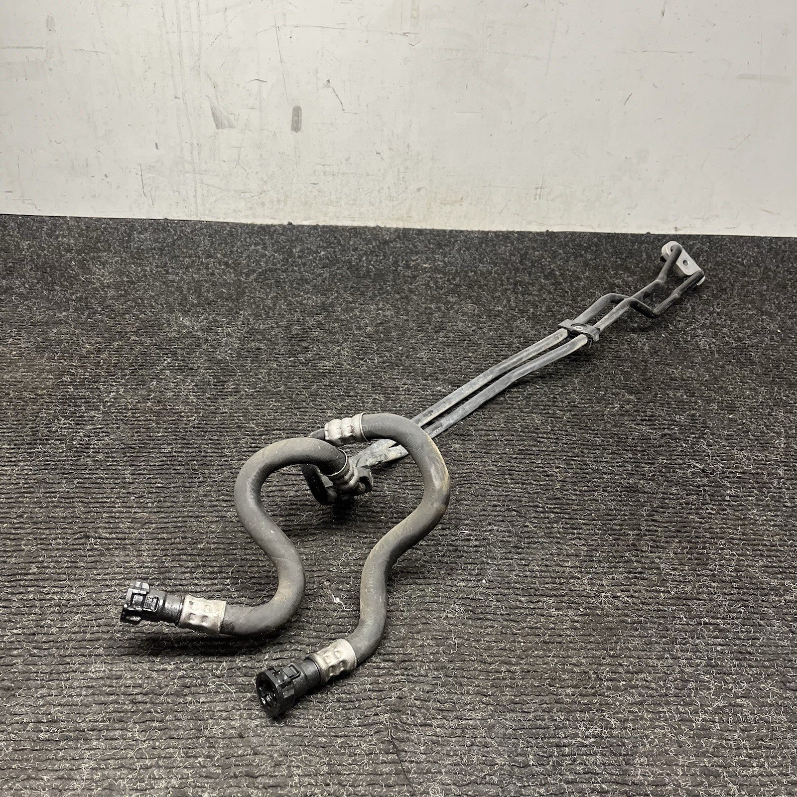 ☑️ BMW E90 E92 E91 328i N52 Automatic Transmission Oil Cooler Lines RWD OEM