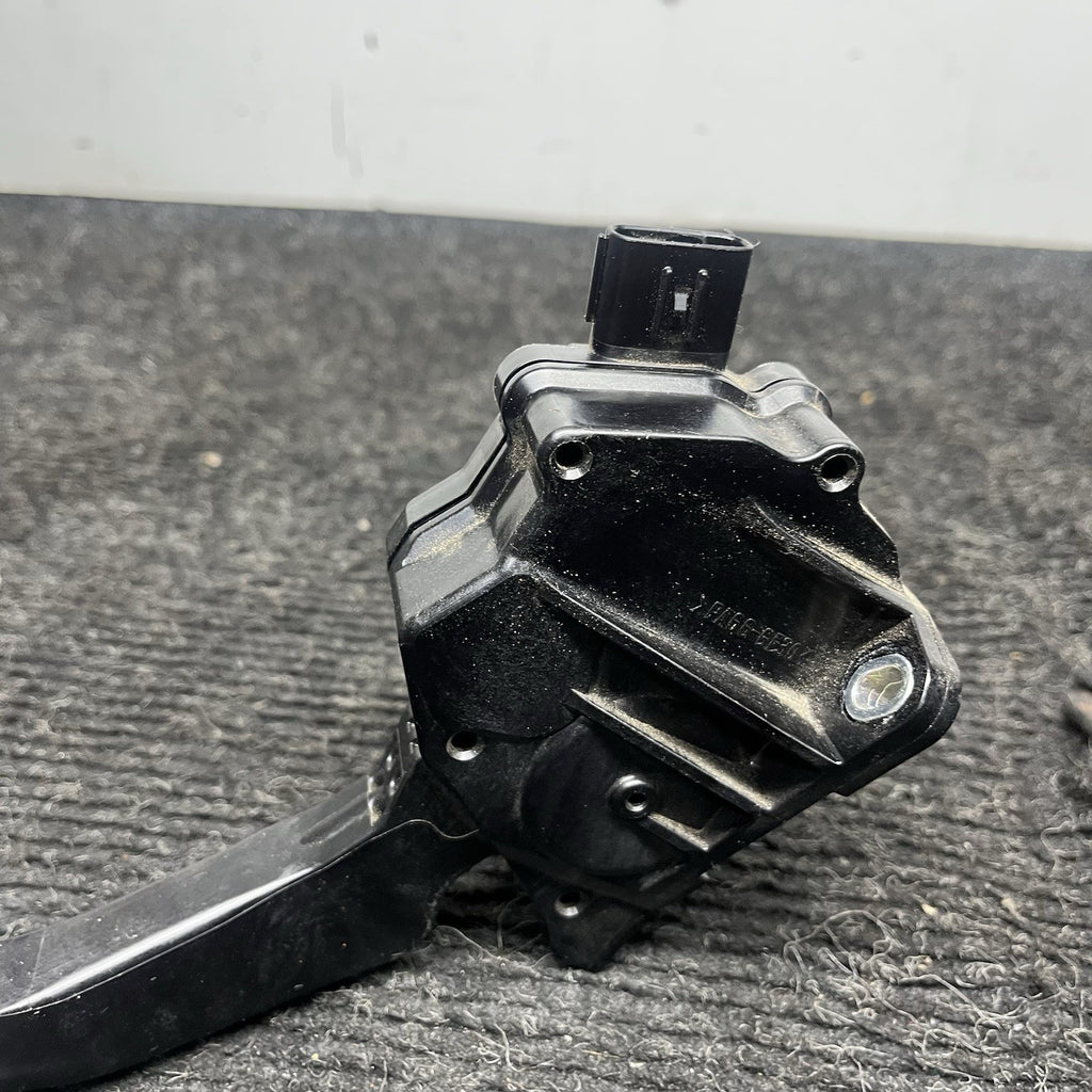 ☑️ 2015-2018 SUBARU WRX Accelerator Gas Pedal Sensor 36010FJ070