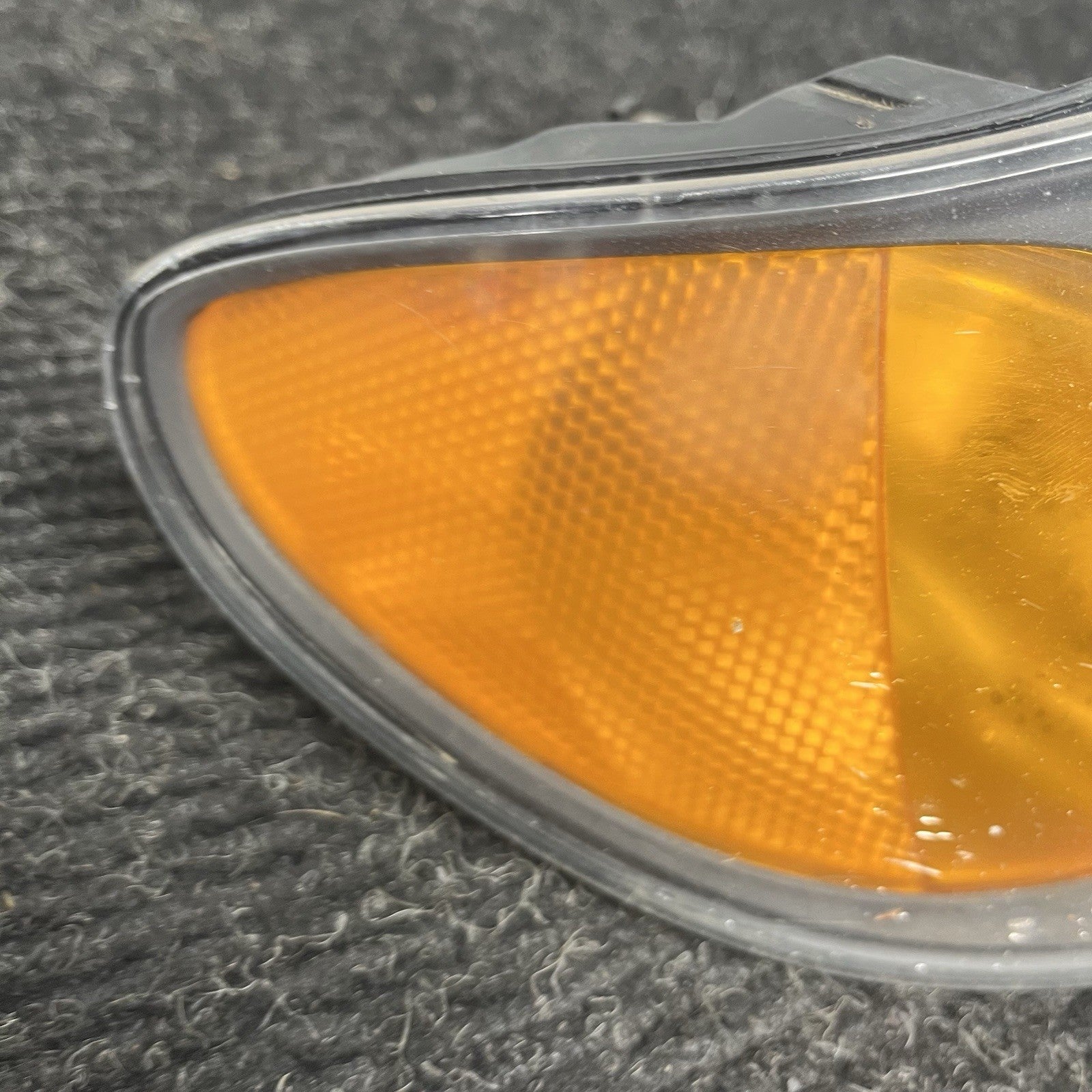 ☑️ 2002-05 BMW E46 330i 325i Sedan Passenger Indicator Turn Signal Lamp