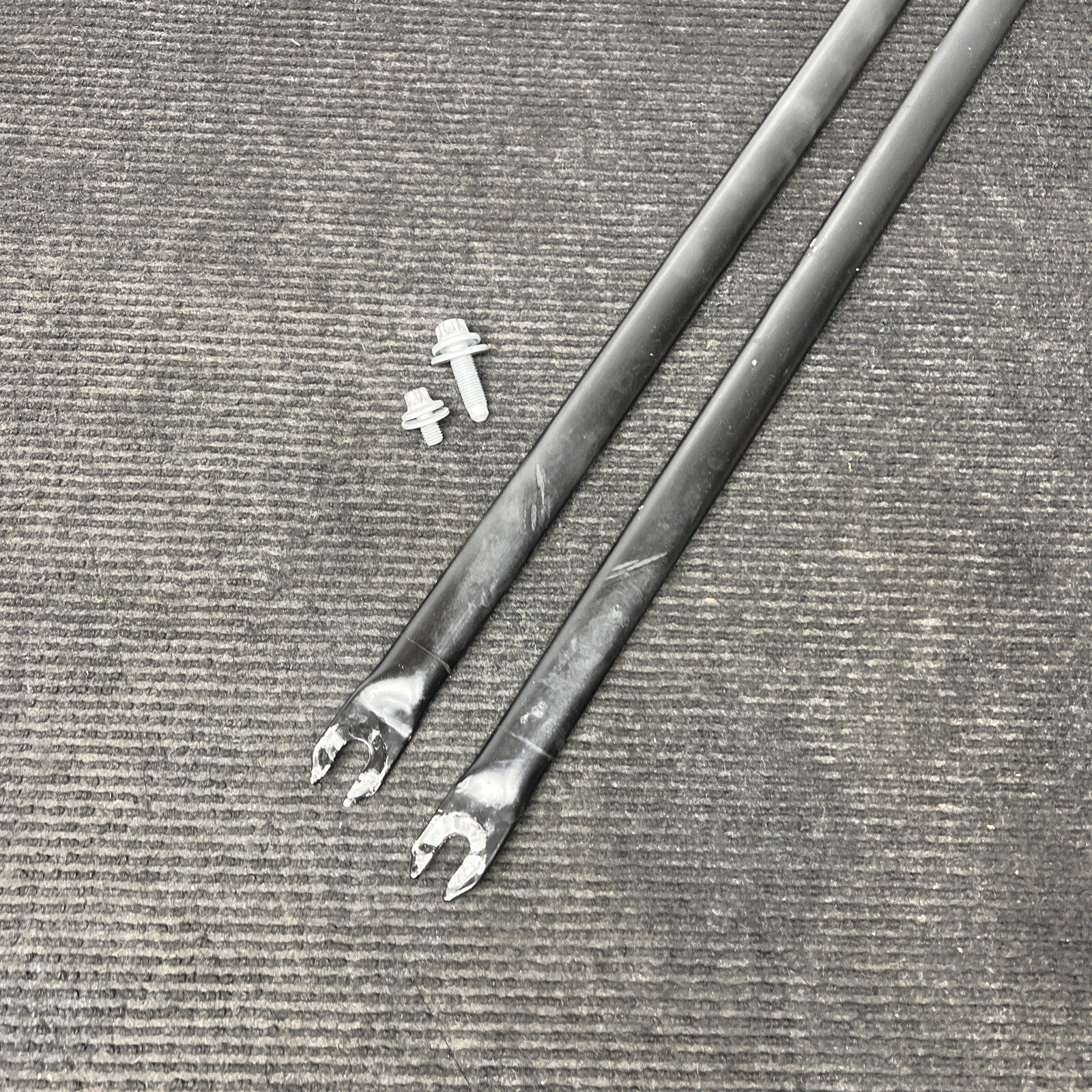 ☑️ BMW E90 E92 3 Series Hood Frame Support Strut Brace Pair Left & Right Set OEM