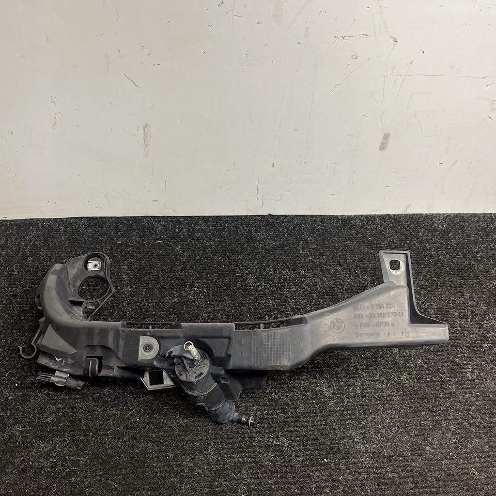 ☑️ 07-10 OEM BMW E92 E93 328 335 Right Passenger Headlight Bracket Carrier Mount