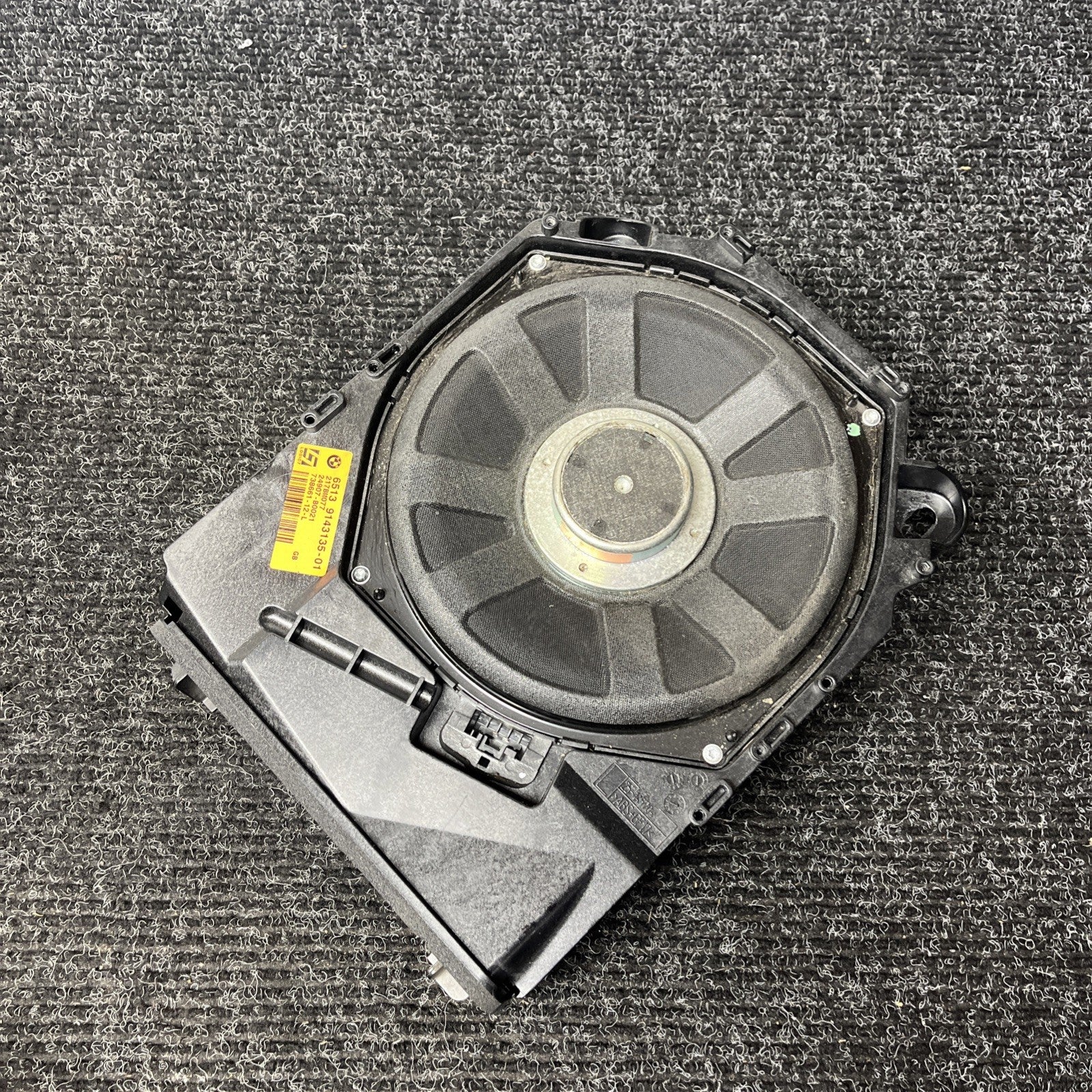 ☑️ OEM BMW E90 E92 E93 Left Bass Speaker Subwoofer Logic 7 Harman Kardon DSP L7