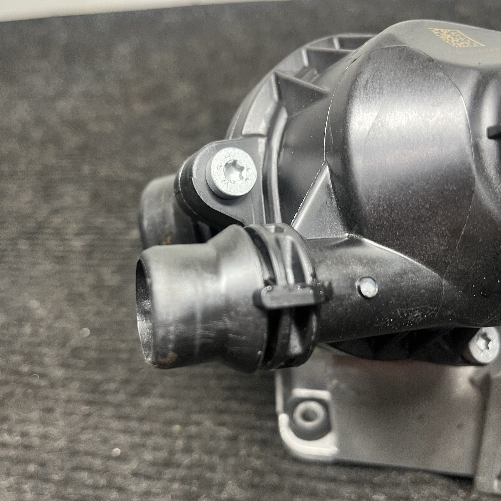 ☑️ OEM BMW E82 E90 E92 F10 F13 N54 N55 Electric Metal Water Pump W/ Thermostat