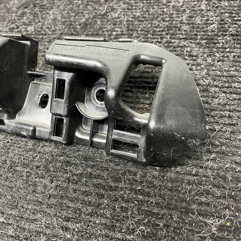 ☑️ 2022-2025 TOYOTA GR86 BRZ REAR BUMPER RIGHT SIDE UPPER MOUNT BRACKET OEM