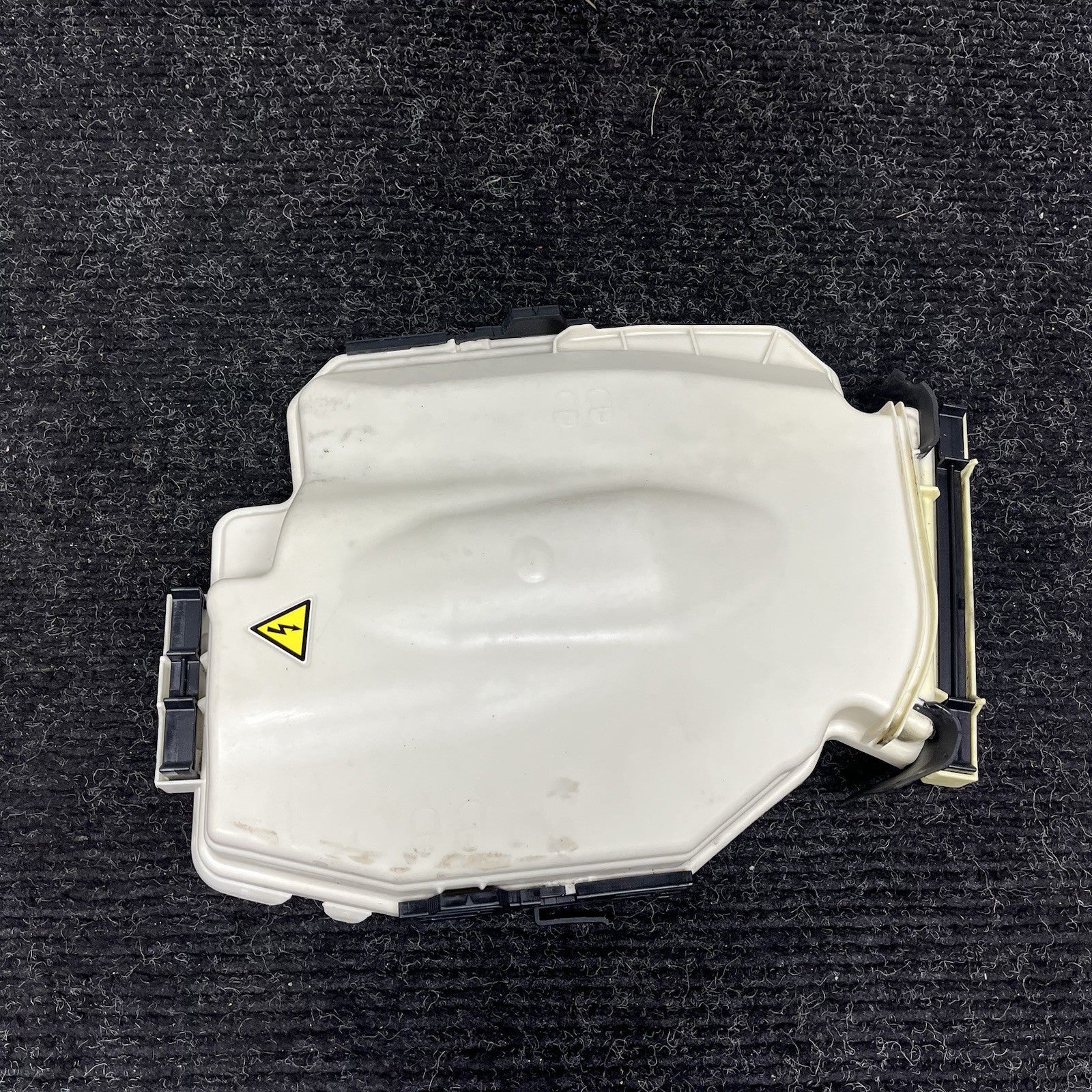 ☑️ BMW E88 E82 E90 E92 E84 DME ECU Electronic Computer Box Top Cover Housing OEM