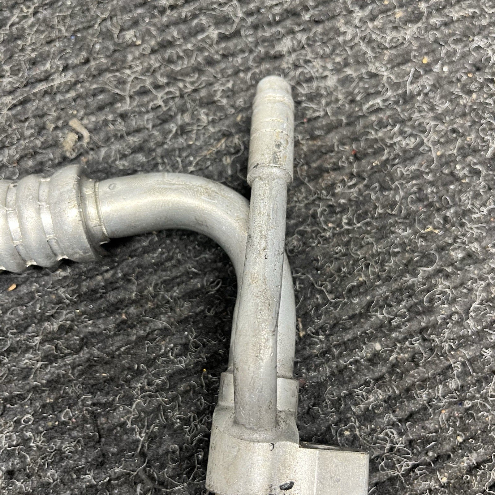 ☑️BMW E88 E82 E90 E92 E93 135 335 AC Compressor Evaporator Suction Pipe Hose OEM