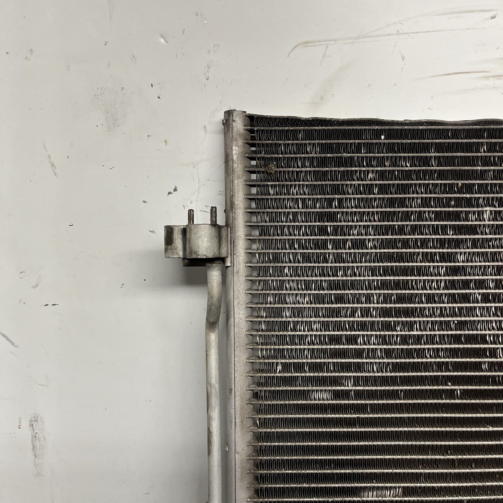 ☑️ 10-13 BMW X5 E70 AC Condenser Radiator OEM