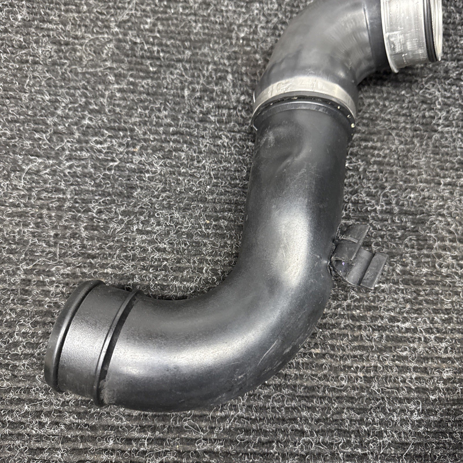 ☑️ 07-13 Bmw E90 135 335 Left Side Intercooler Charge Pipe Intake Pipe Tube Oem