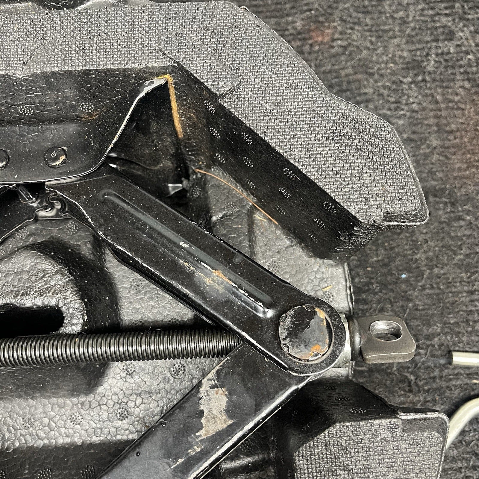 ☑️ 2015-2019 Subaru WRX STI Spare Tire Jack And Tool Kit Assembly OEM 15-19