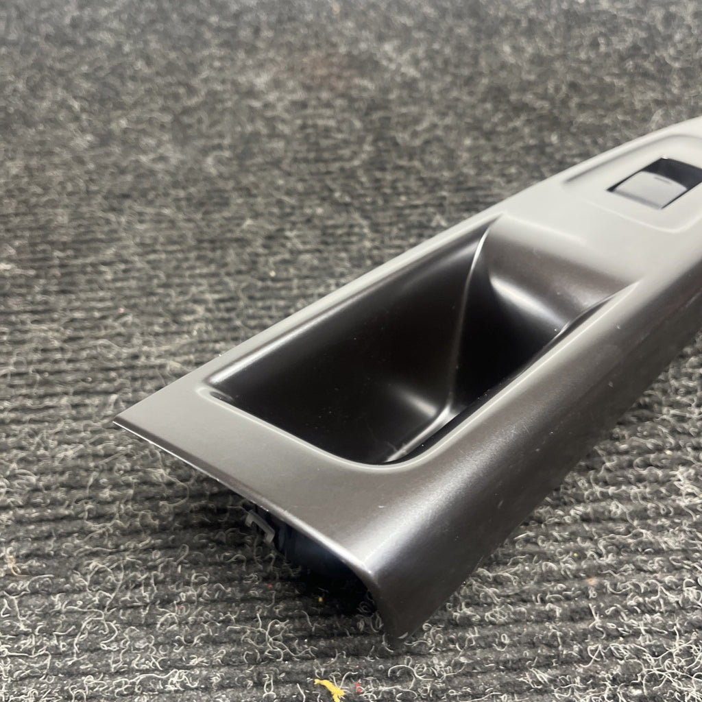 ☑️ 2011-2014 SUBARU WRX STI REAR LH DRIVER WINDOW SWITCH TRIM. P/N 94266FG510