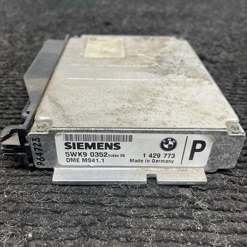 ☑️ BMW E36 18 Button On Board Computer OBC 8357684 92-99 323 325 328 M3