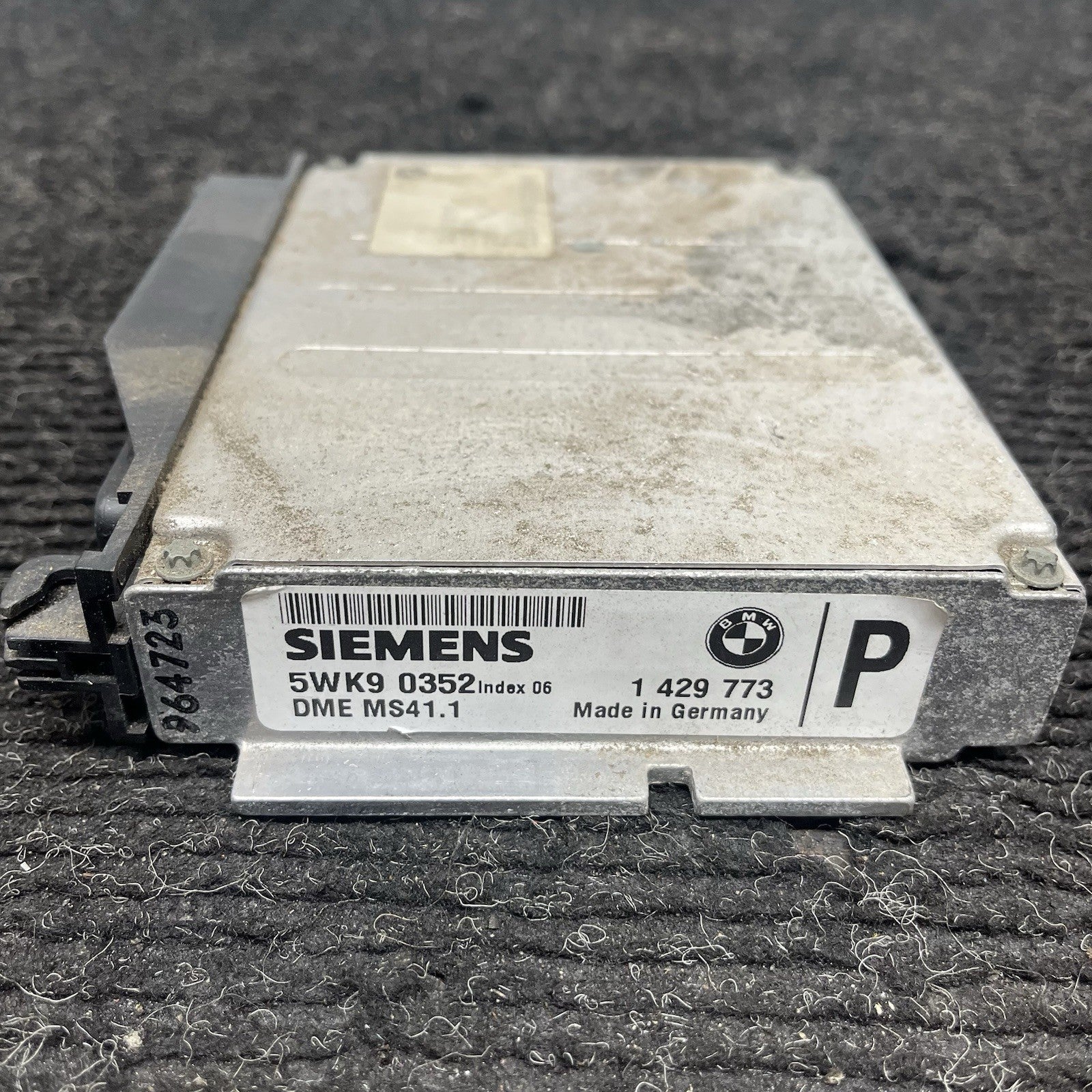 ☑️ BMW E36 18 Button On Board Computer OBC 8357684 92-99 323 325 328 M3