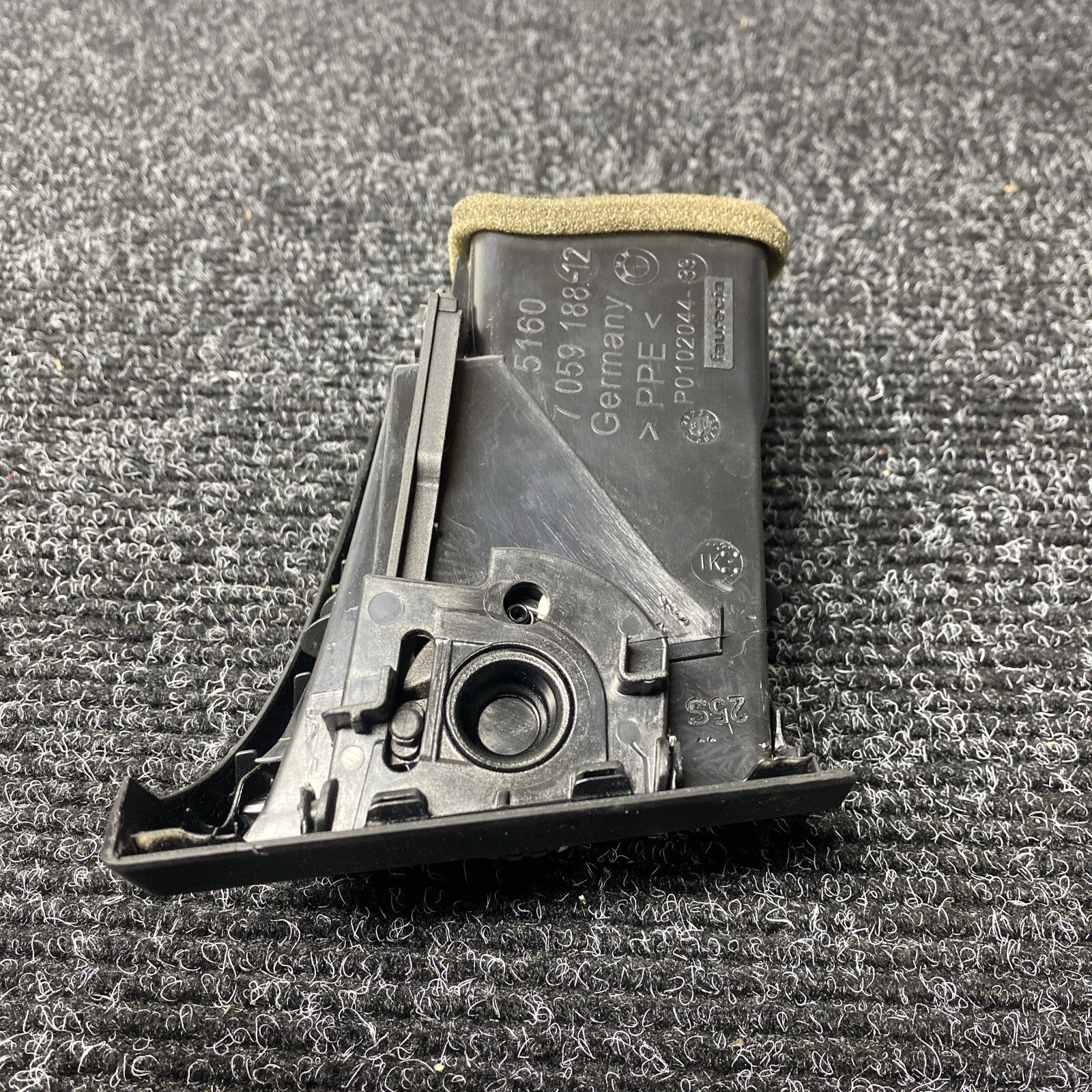 ☑️ 08-13 OEM BMW E82 E88 135i 128i Coupe Dash Right Passenger Side Air Vent