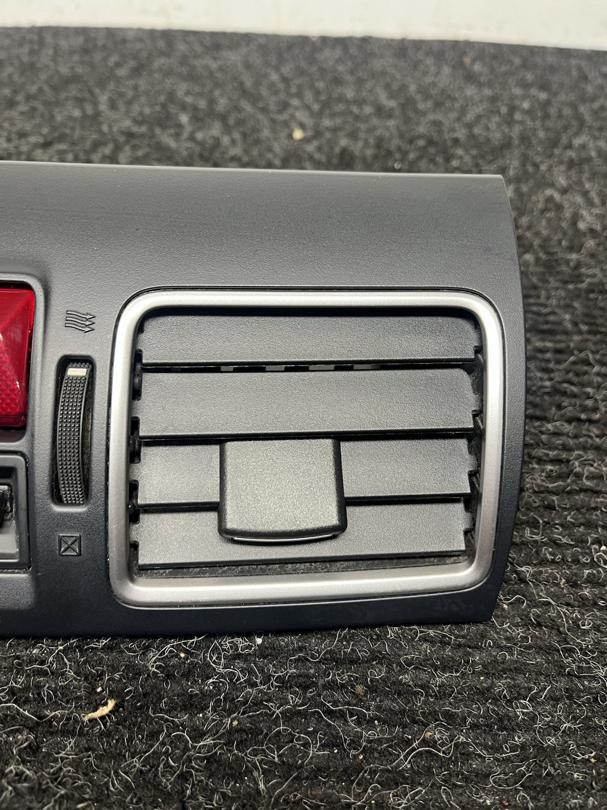 ☑️ 2015-2019 Subaru WRX STI Dash Center Console Vent OEM Hazard Switch