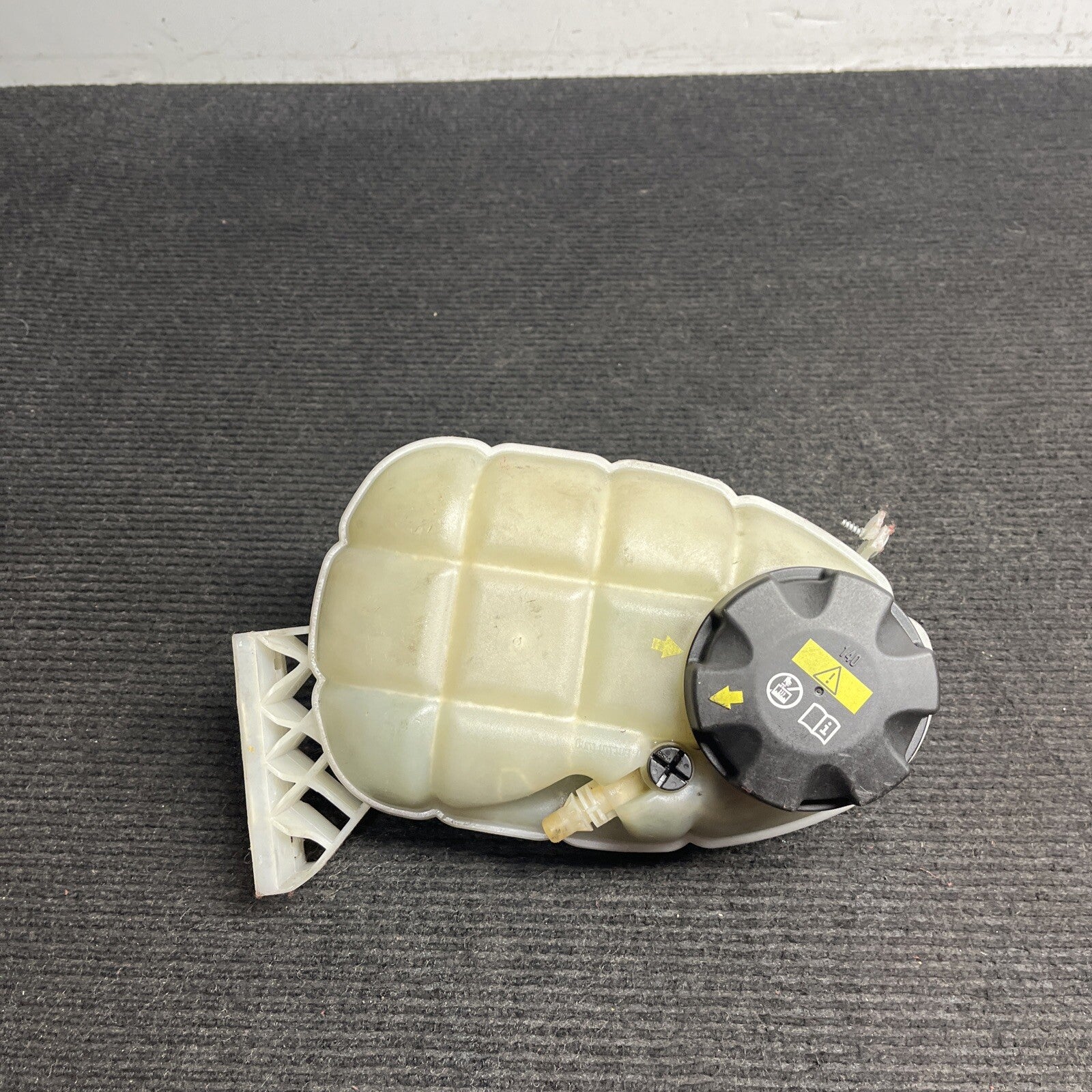 ☑️ 12-16 BMW 335I 435I F30 F32 RADIATOR COOLANT FLUID RESERVOIR TANK OEM