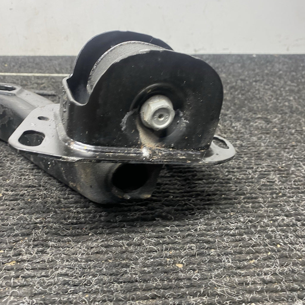 ☑️ 03-08 BMW E85 E86 Z4 Rear Right Passen Side Spindle Knuckle Hub w/ Shield OEM