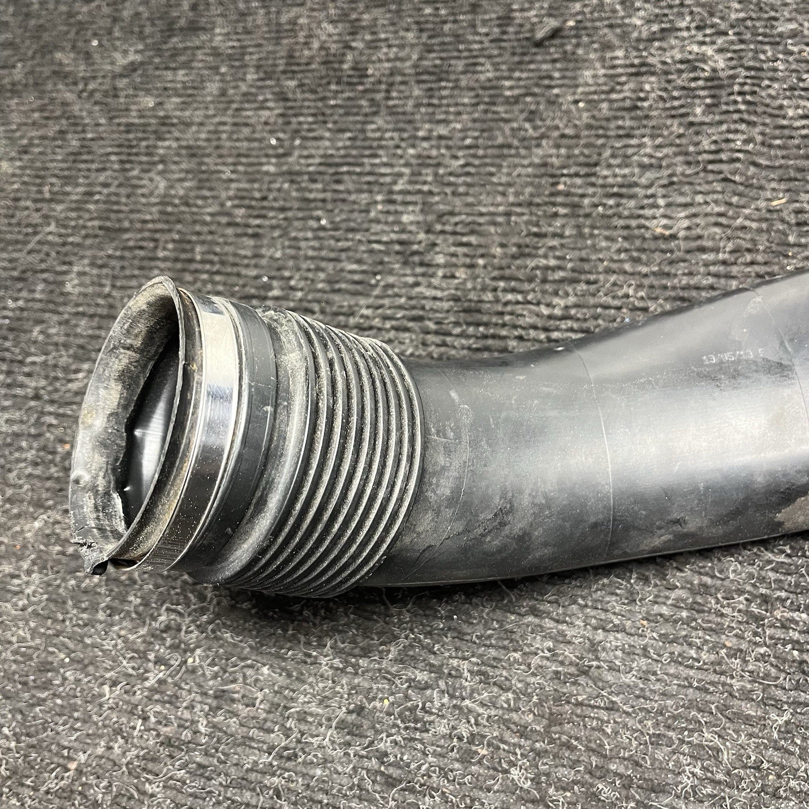 ☑️ BMW F15 X5 X6 35i 3.0L Air Intake Cleaner Duct Tube 7605585 OEM