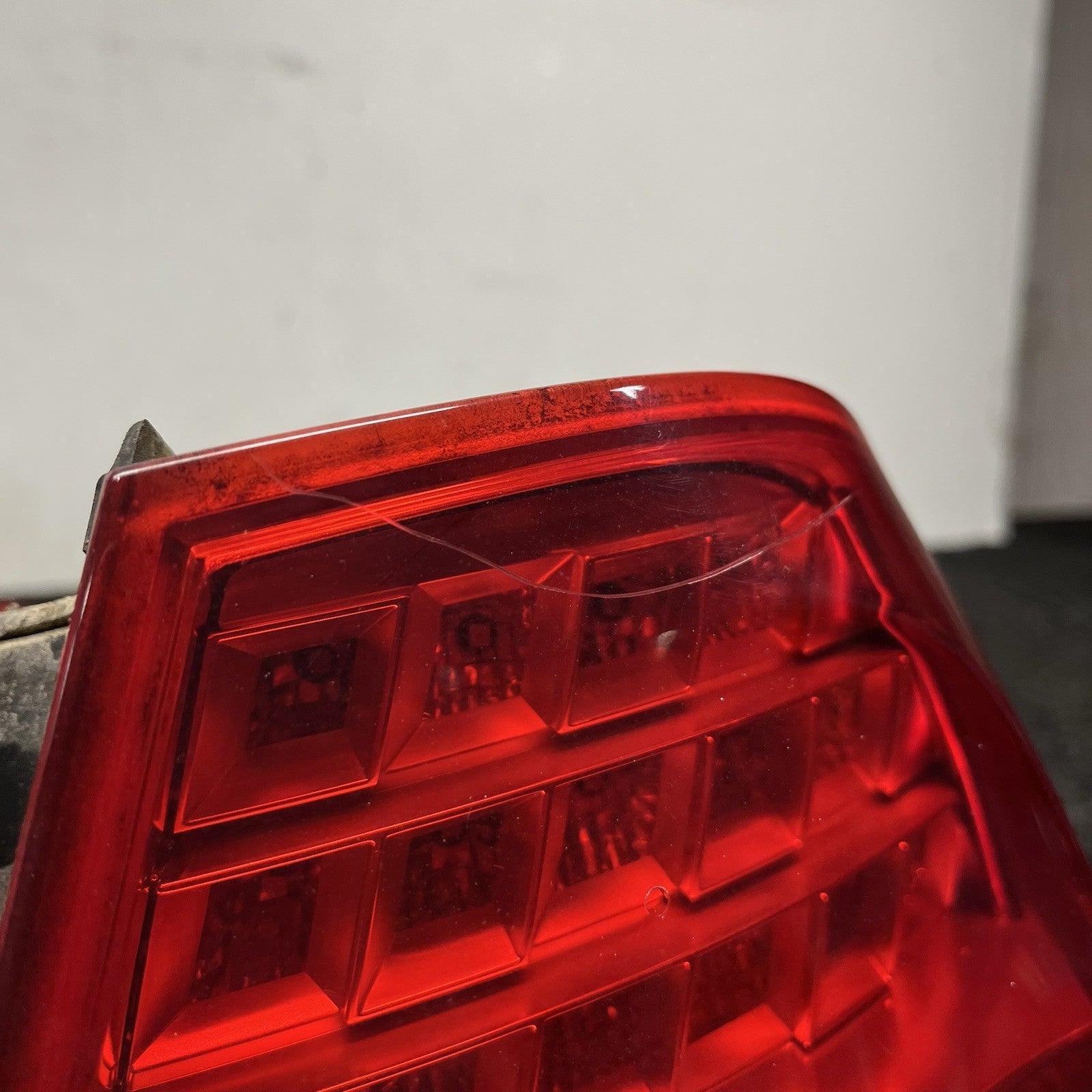 ☑️ BMW E90 335i 328i 2009-11 LCI Tail Light Set Inner & Outers USED OEM
