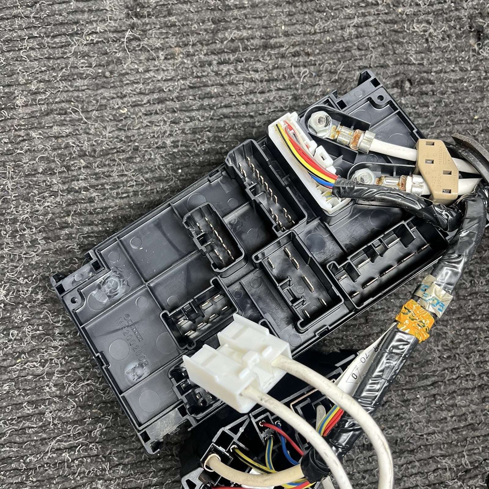 ☑️ 2008-2014 Subaru Impreza WRX STI Engine Bay Fuse Box Relay Box OEM 82241FG050