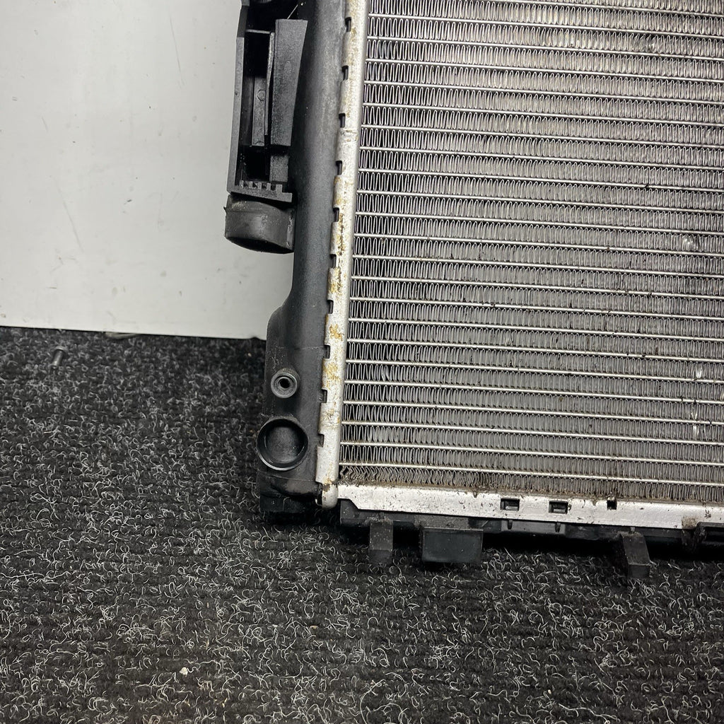 ☑️ BMW 330i 325i 323i E46 Engine Cooling Radiator 3.0L 6 Cylinder Fits 2001-2006