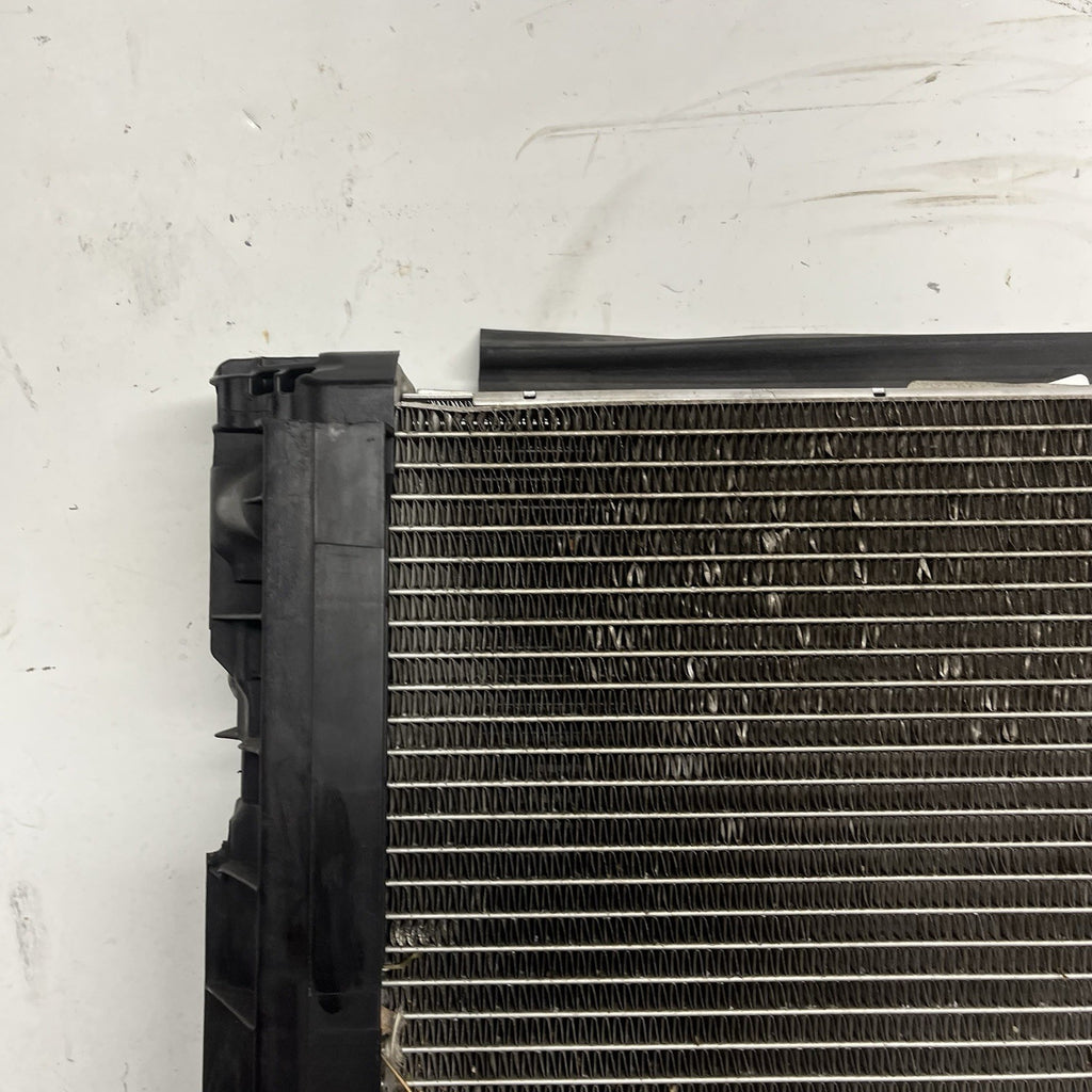☑️ BMW E88 E90 E92 135 335 N54 N55 Radiator Cooling Fan Assembly OEM