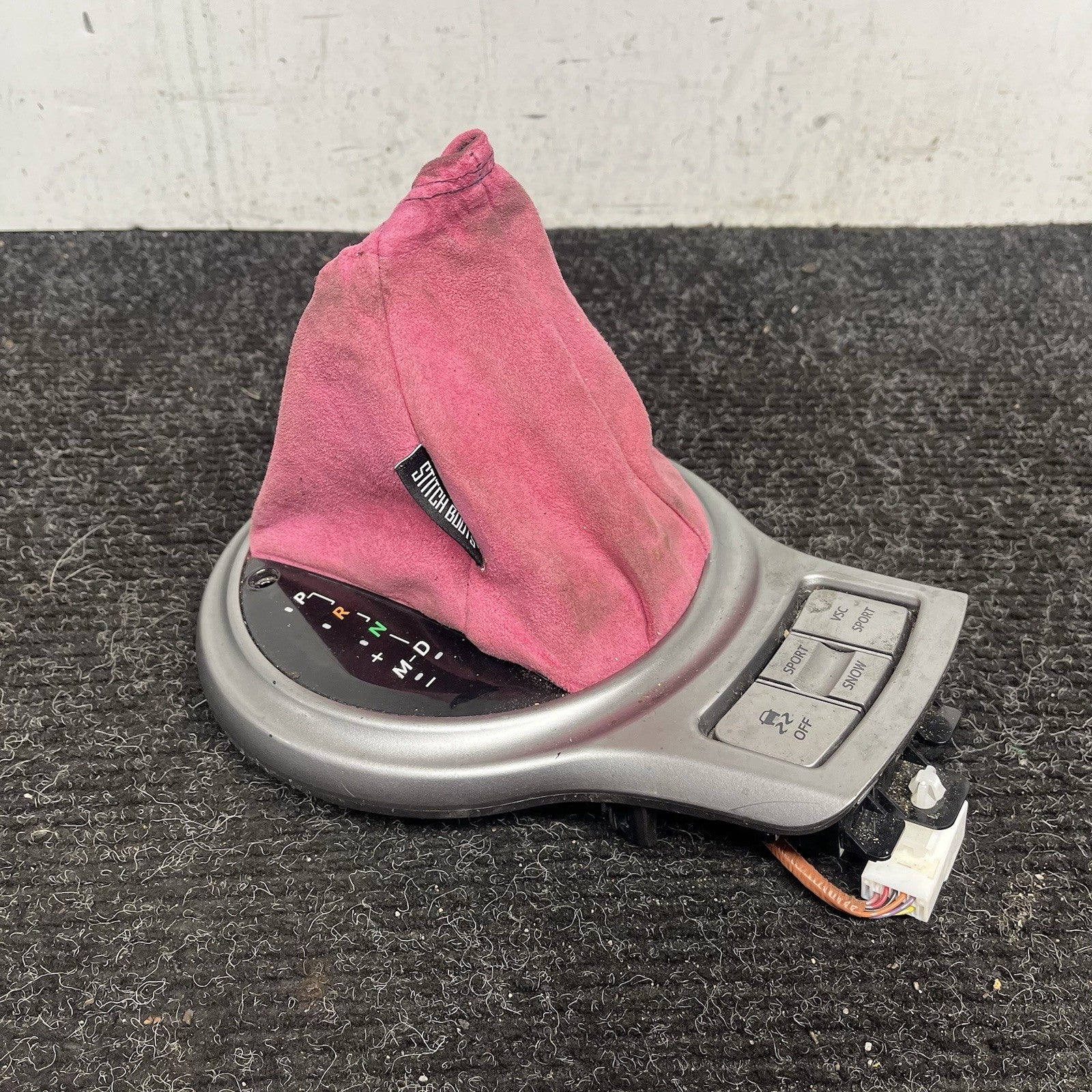 ☑️ 13-20 TOYOTA 86 BRZ FRS AUTOMATIC SHIFTER TRIM LEATHER BOOT RED STITCHING OEM