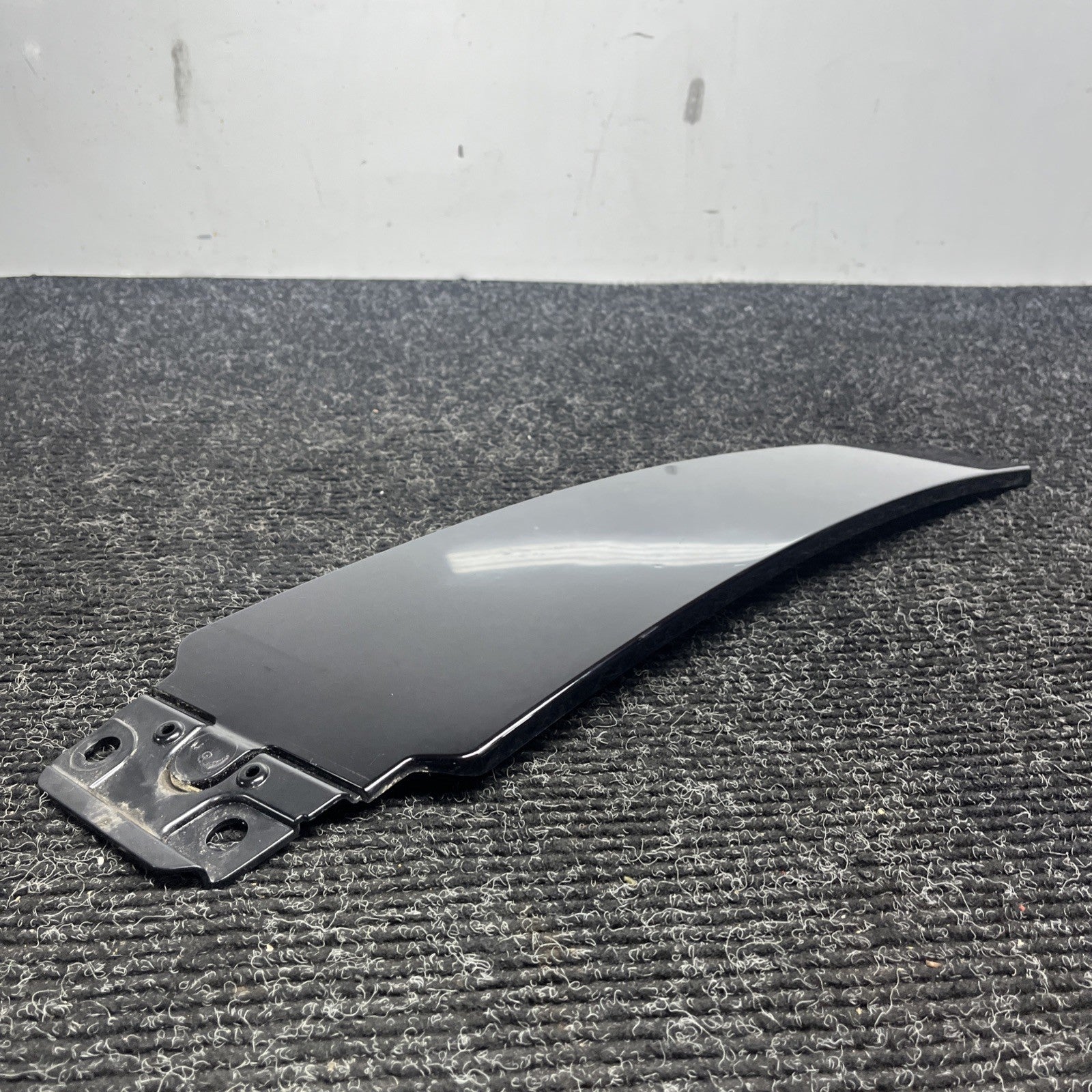 ☑️ 14-17 Maserati Ghibli Front Left Driver Side Door Pillar Trim Panel OEM