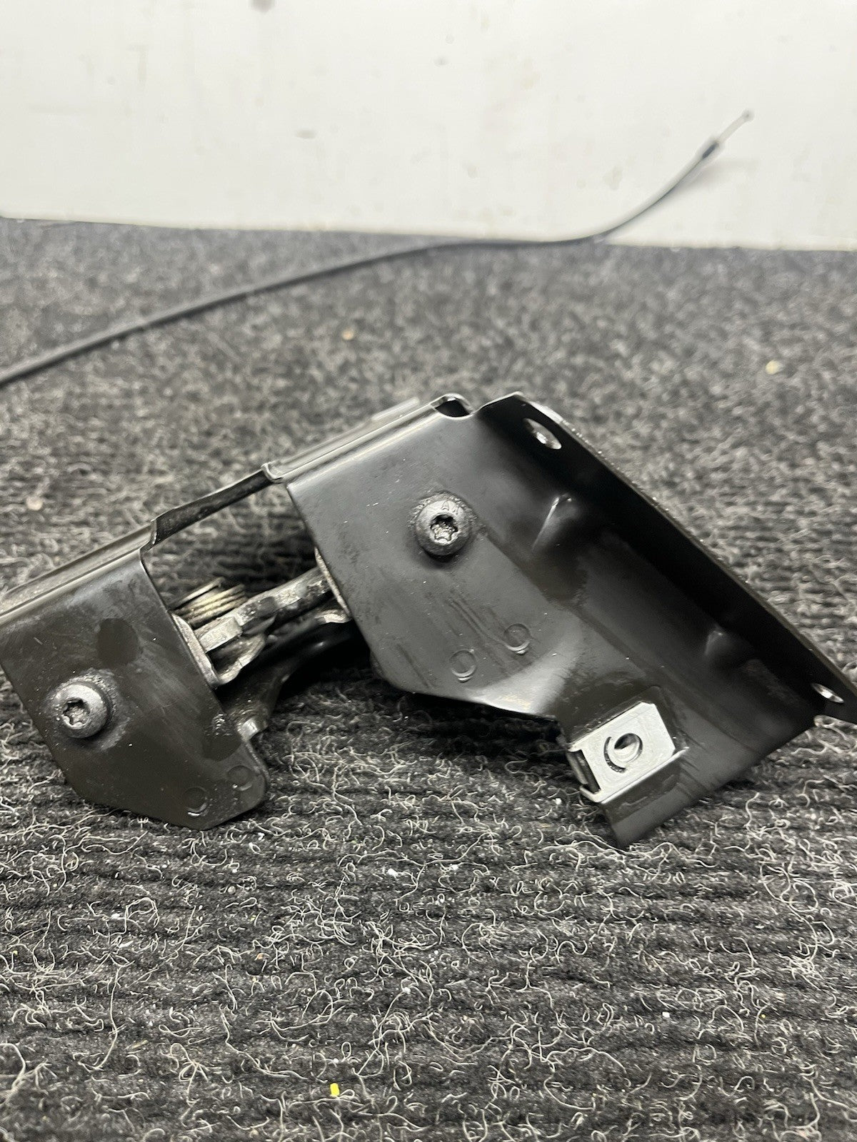 ☑️07-13 BMW 330i 328i 335i E90 E92 E93 Hood Latch and Mounting Bracket Set Cable