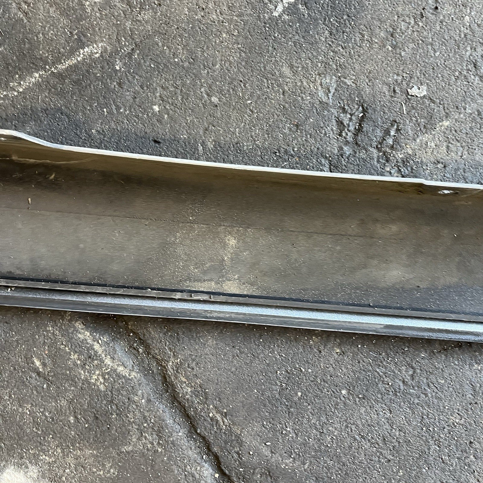 ☑️ 91-99 BMW E36 3 Series M3 Right Passenger Side Skirt Rocker Panel Silver OEM