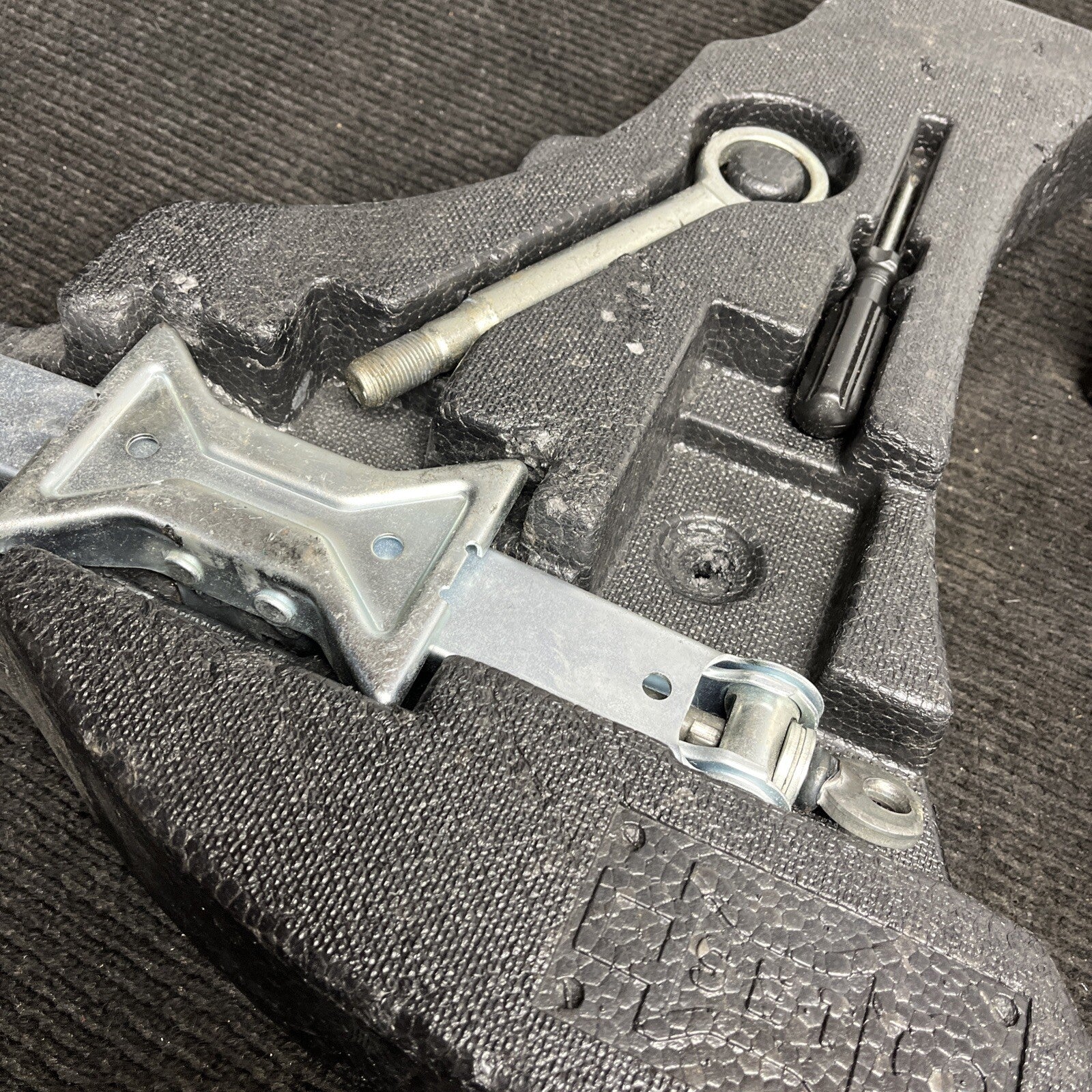 ☑️ 2020 OEM SUBARU BRZ FA20 2.0L OEM SPARE TIRE JACK TOOL KIT ASSY COMPLETE