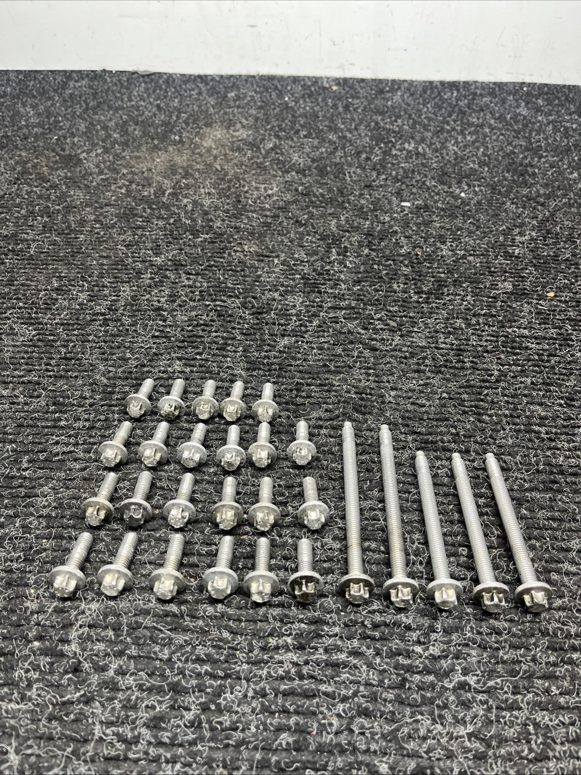 ☑️ 2007-2010 BMW 335i E90 E92 E93 E82 N54 Oil Pan Bolt  Complete Set OEM